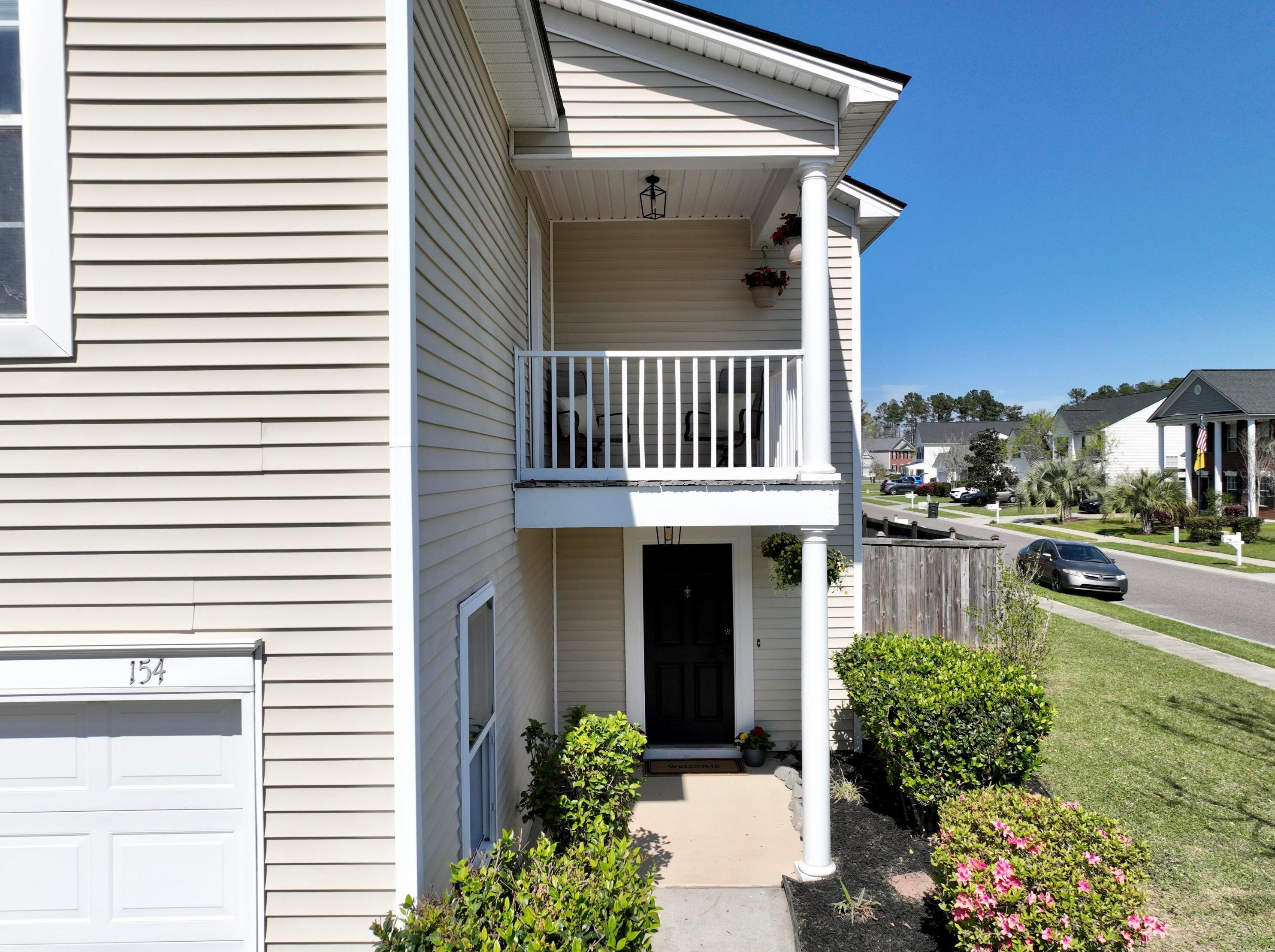 154 Patriot Ln, Summerville SC  29483-1889 exterior