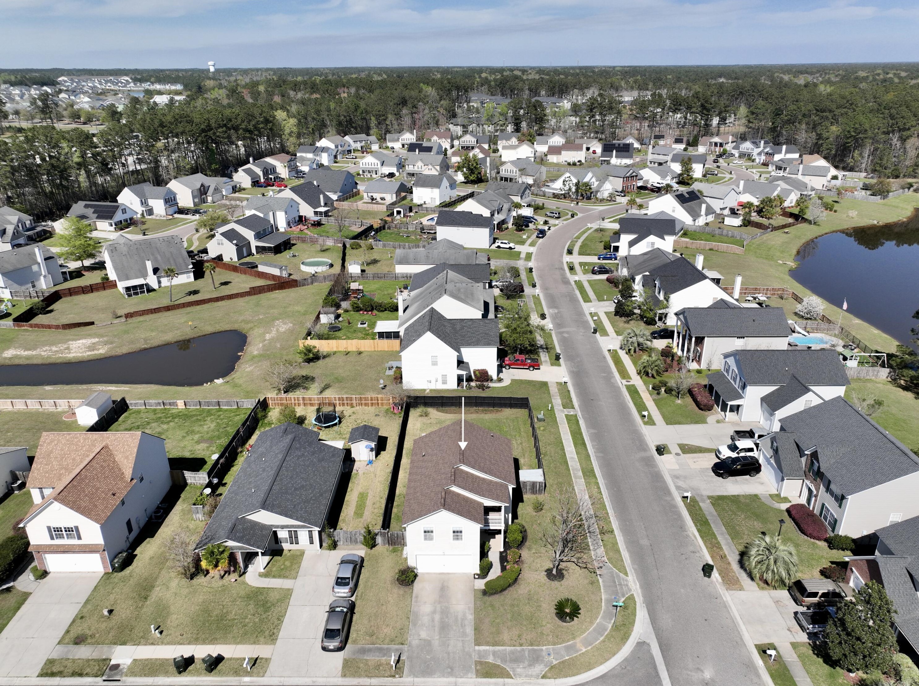 154 Patriot Ln, Summerville SC  29483-1889 exterior