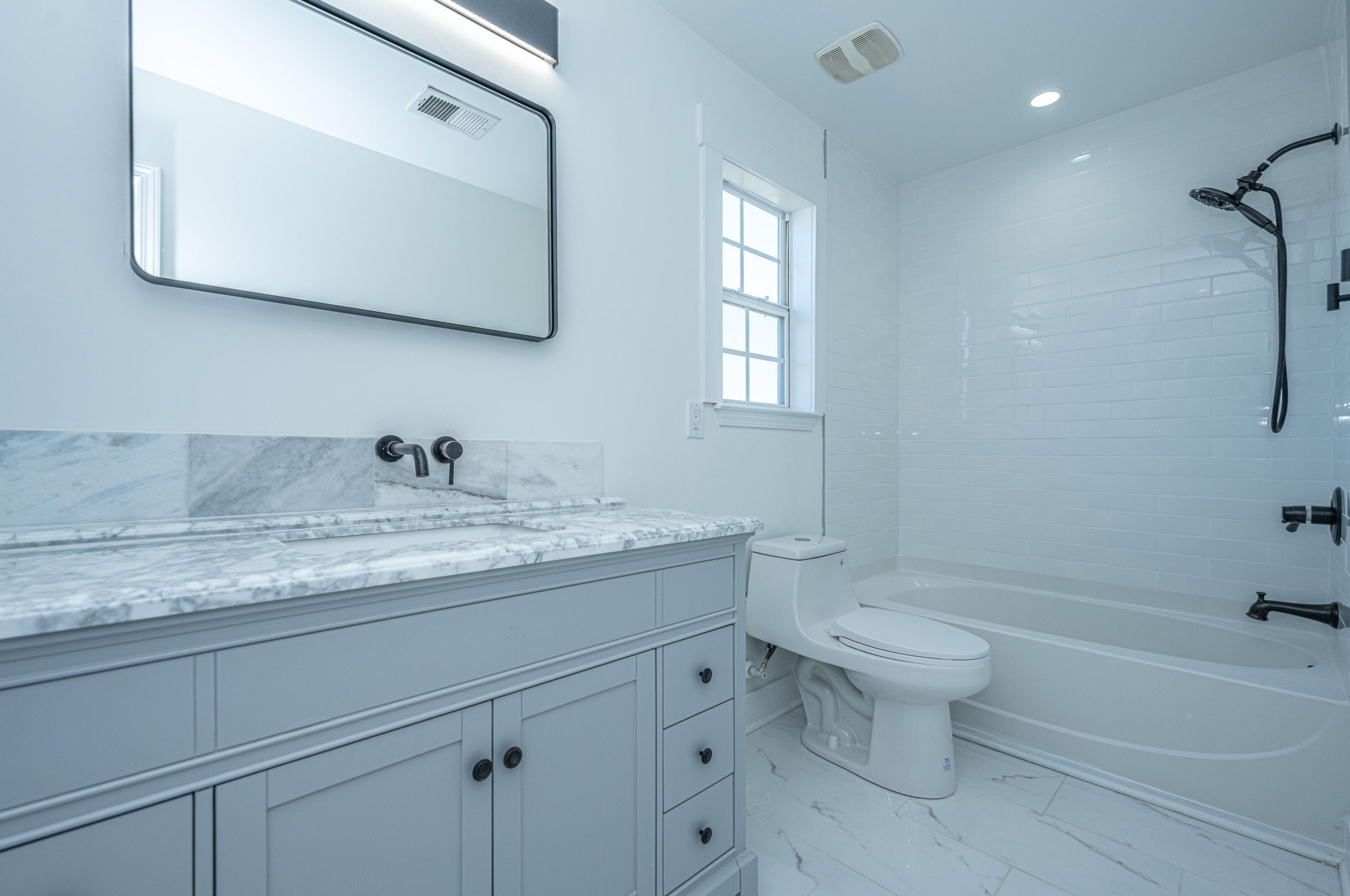 154 Patriot Ln, Summerville SC  29483-1889 exterior