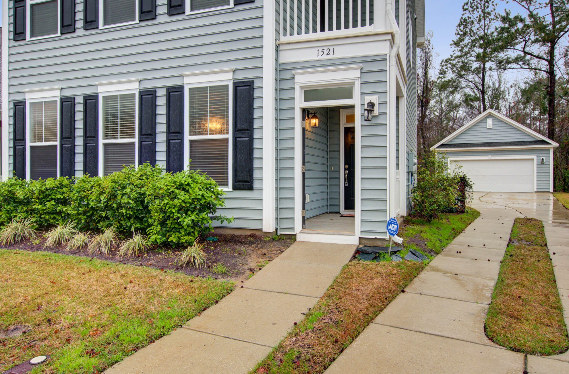 1521 Seabago Dr, Charleston SC  29414-7922 exterior