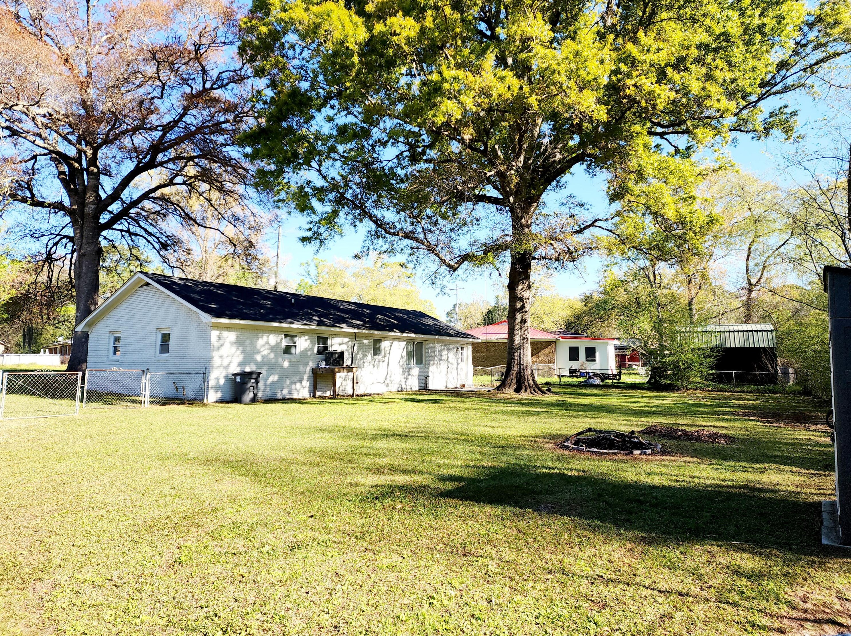 202 Sprucewood Dr, Summerville SC  29485-7828 exterior