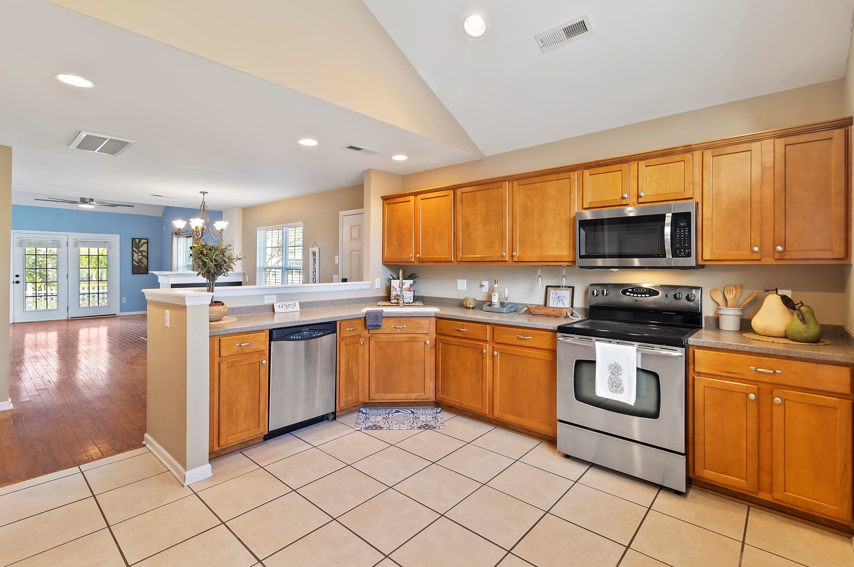 5221 Fernland Way, Charleston SC  29420-7573 exterior