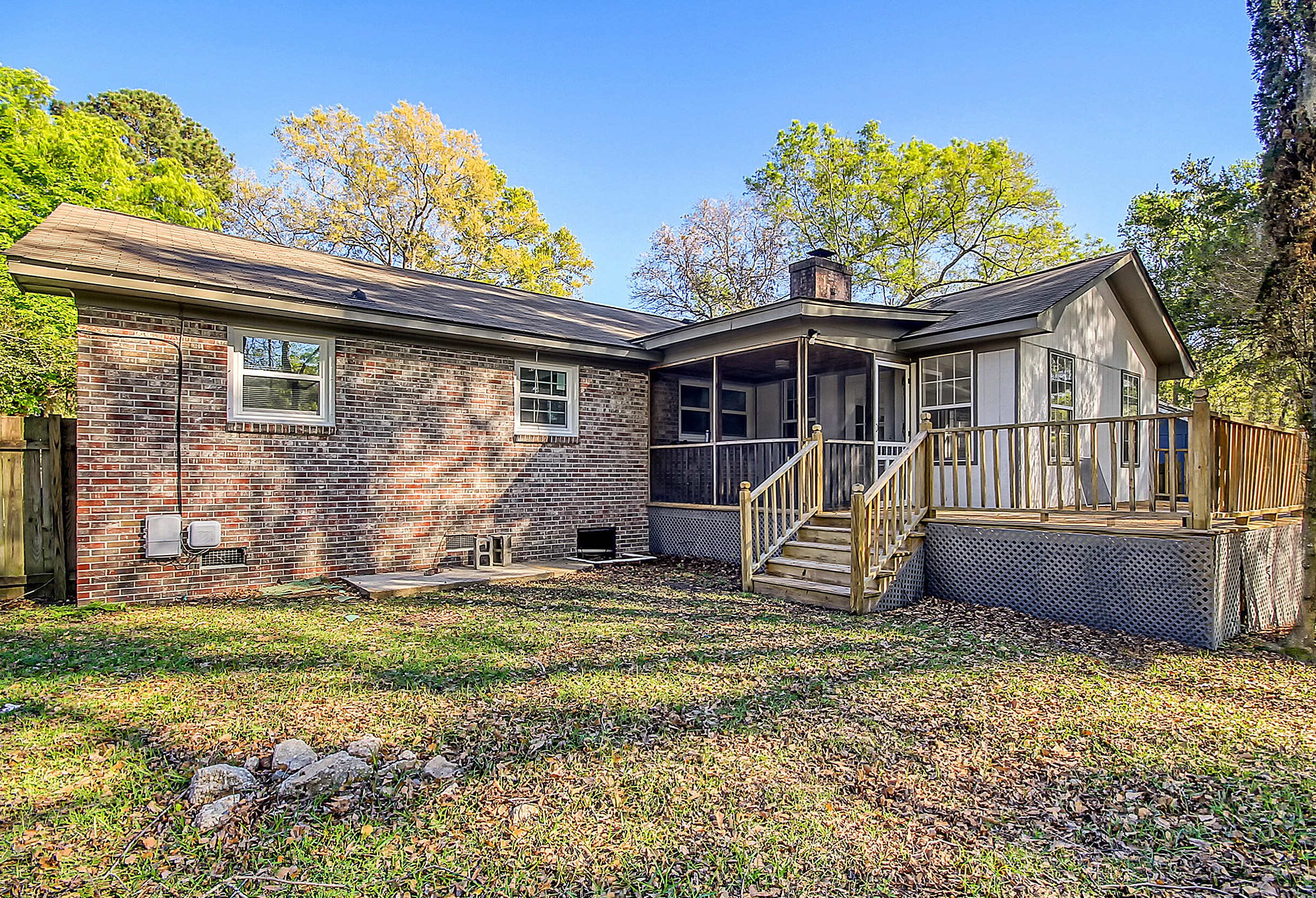 737 Canary Dr, Charleston SC 29414-5457 exterior