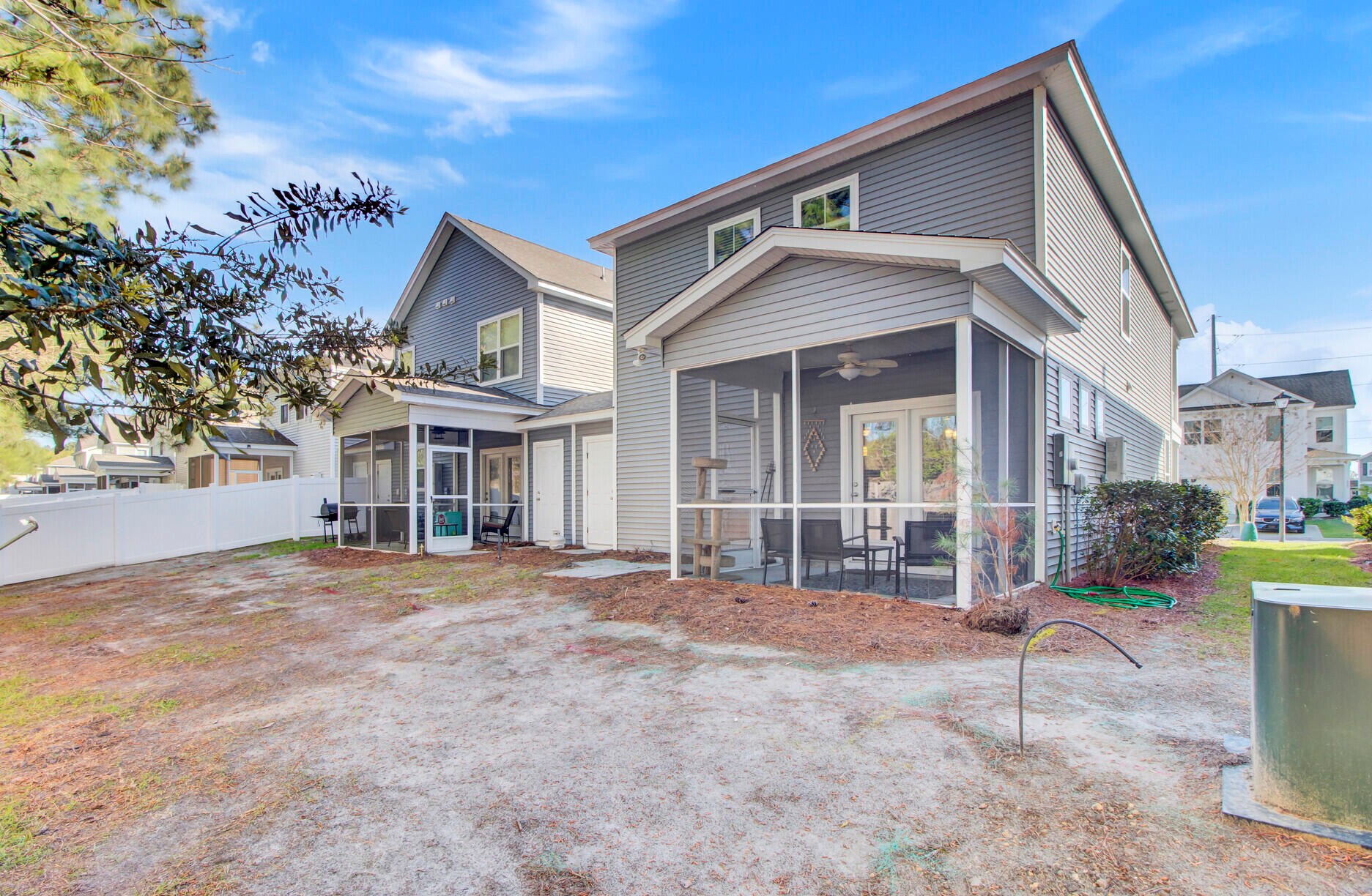 2402 Poplar Grove Pl, Summerville SC  29483-1644 exterior
