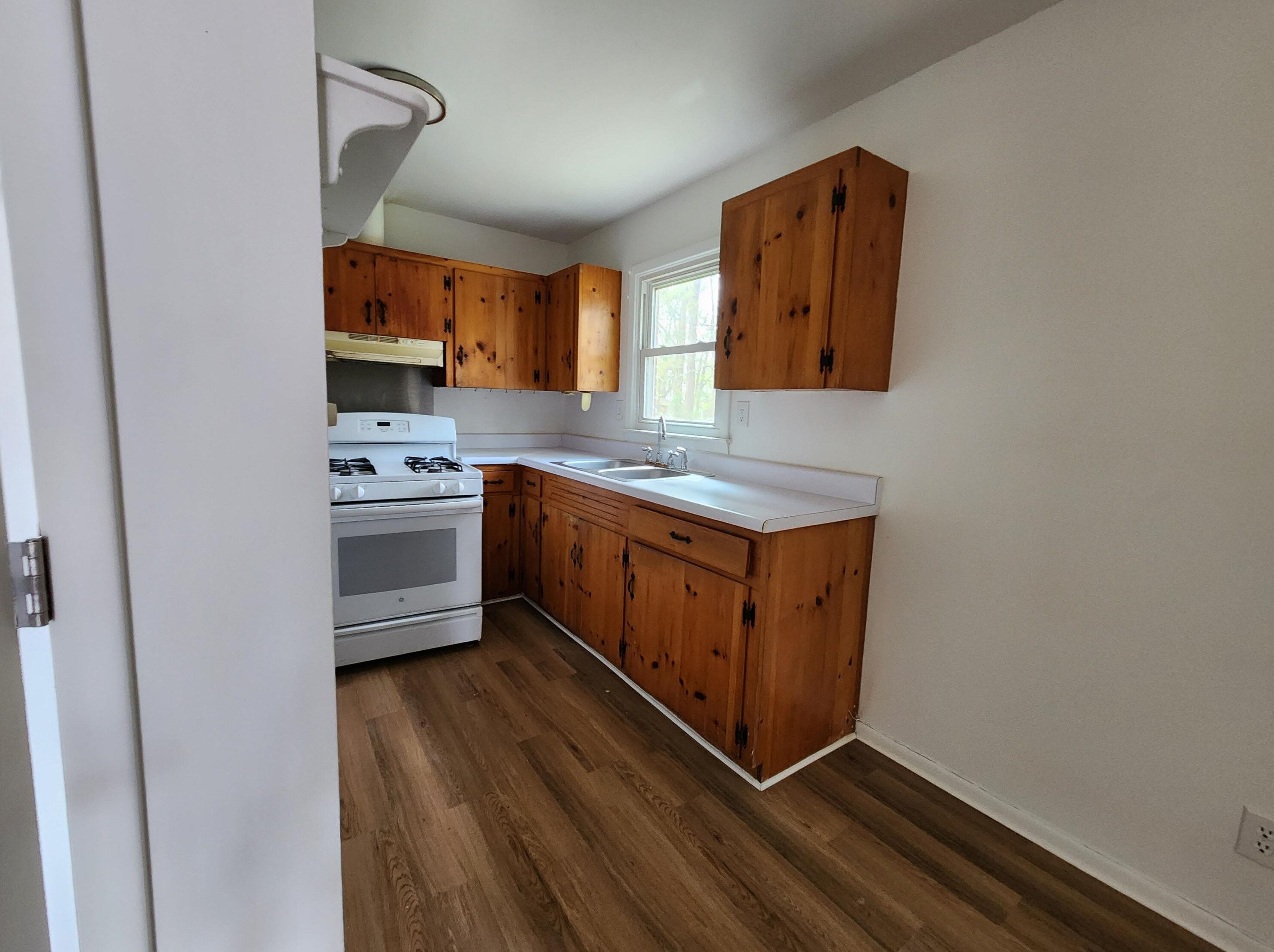 33 Roselle Ave, Charleston SC  29445-4532 exterior