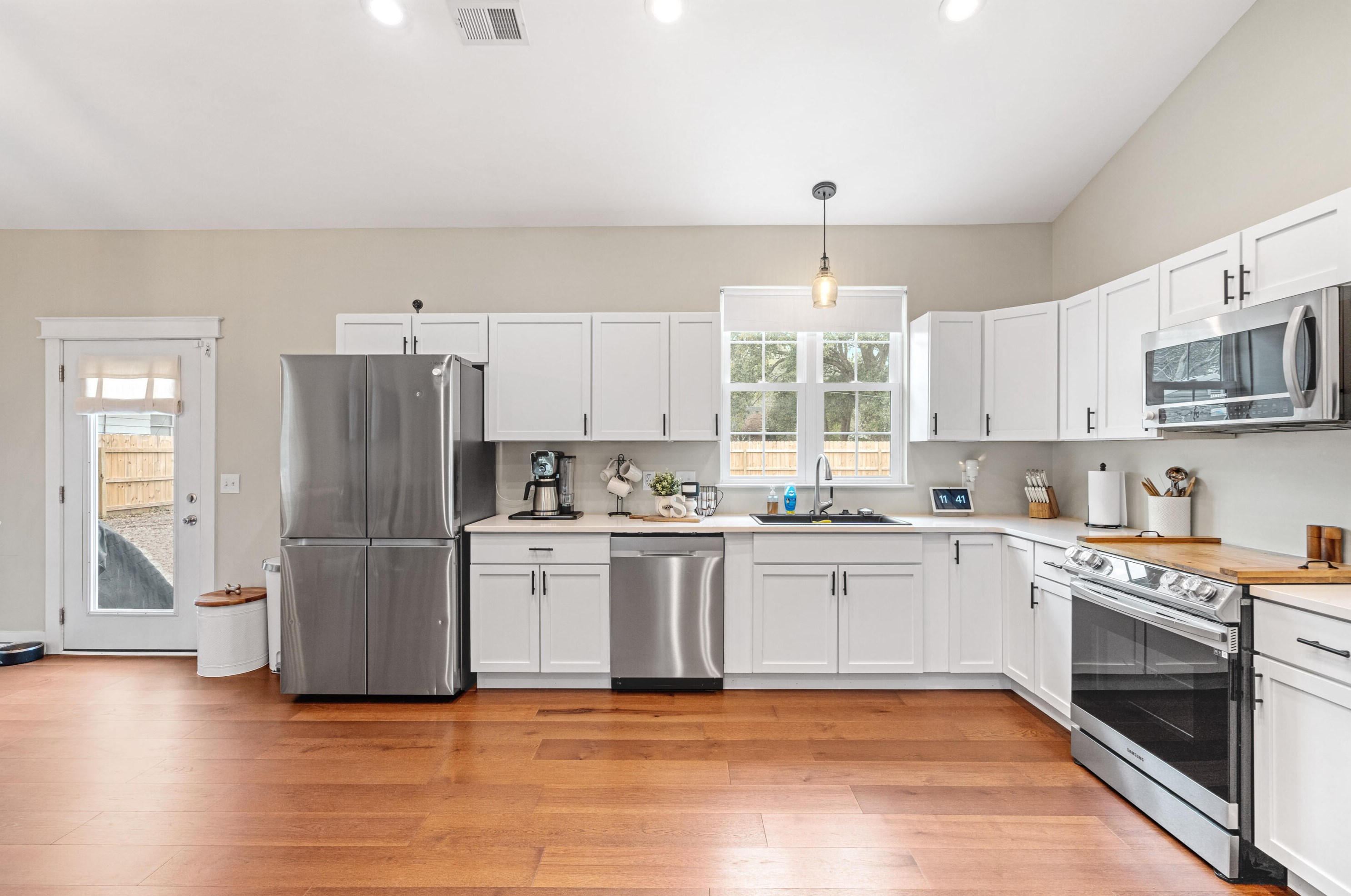 309 Meadow St, Walterboro SC  29488-2744 exterior