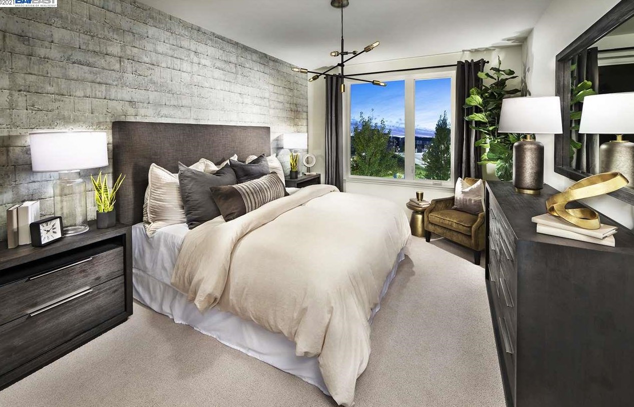 10 Kennedy Pl, San Francisco CA  94124 exterior