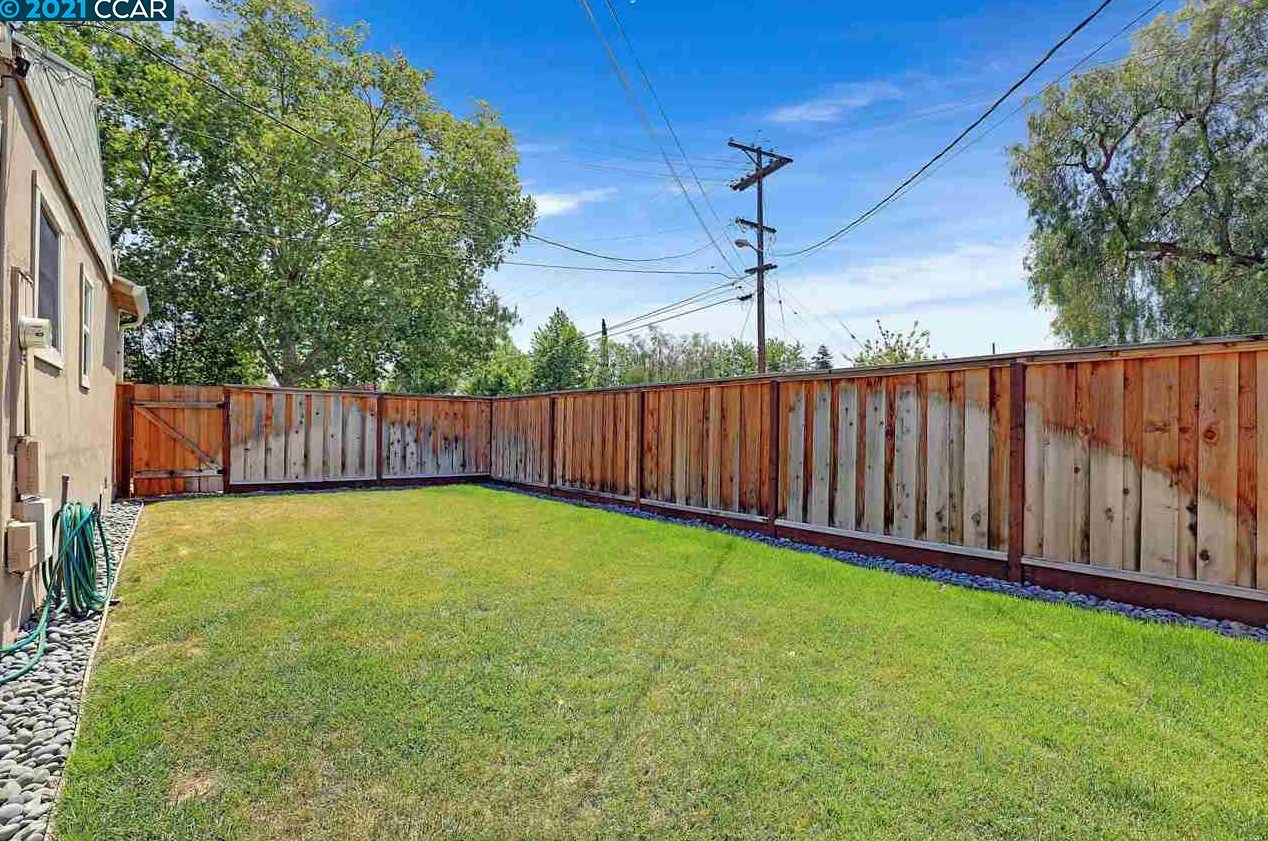 2704 Birch Ave, Concord CA  94520-1716 exterior