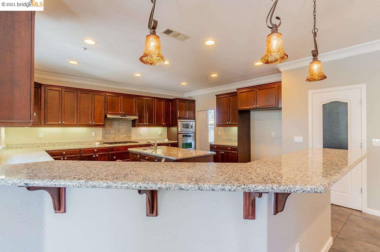 572 Caraway Dr, Los Angeles CA  94513-2350 exterior