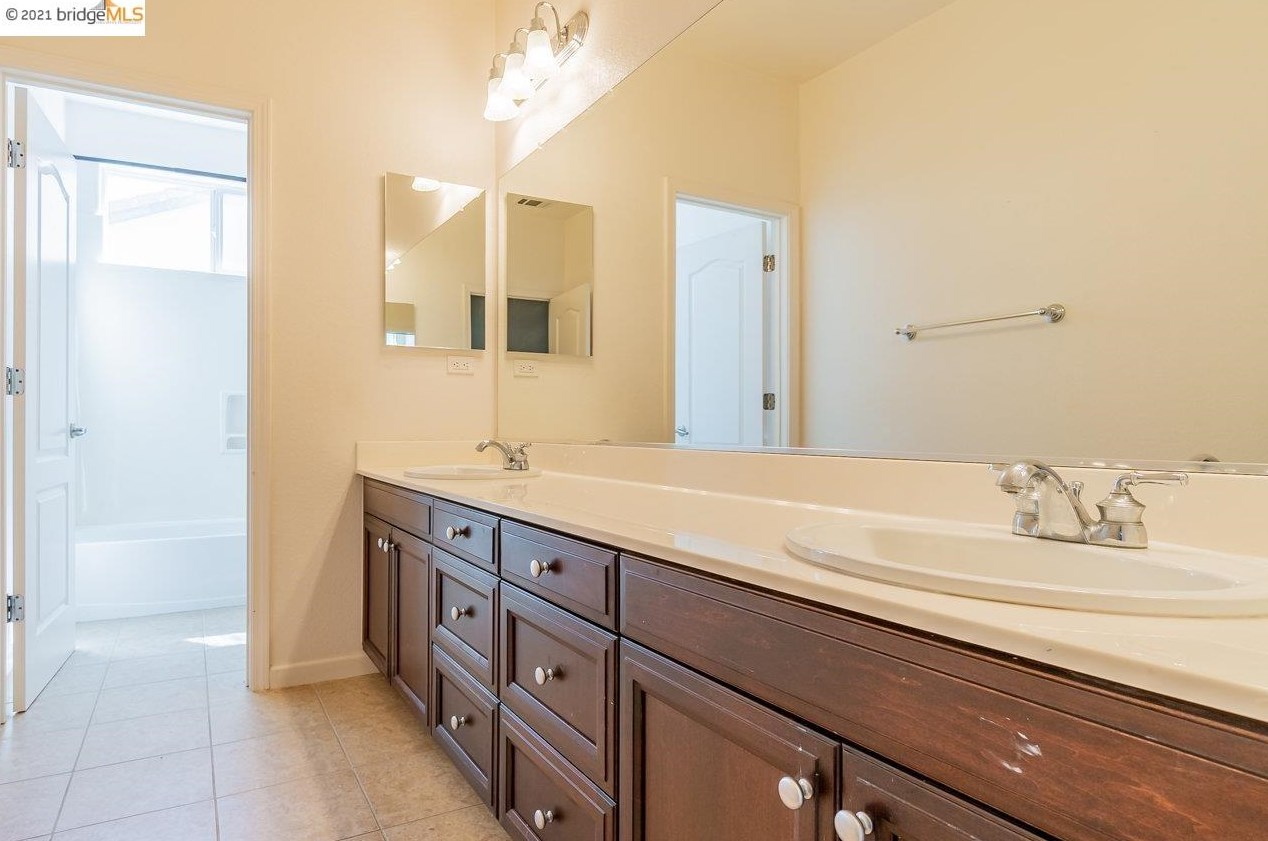 572 Caraway Dr, Los Angeles CA  94513-2350 exterior