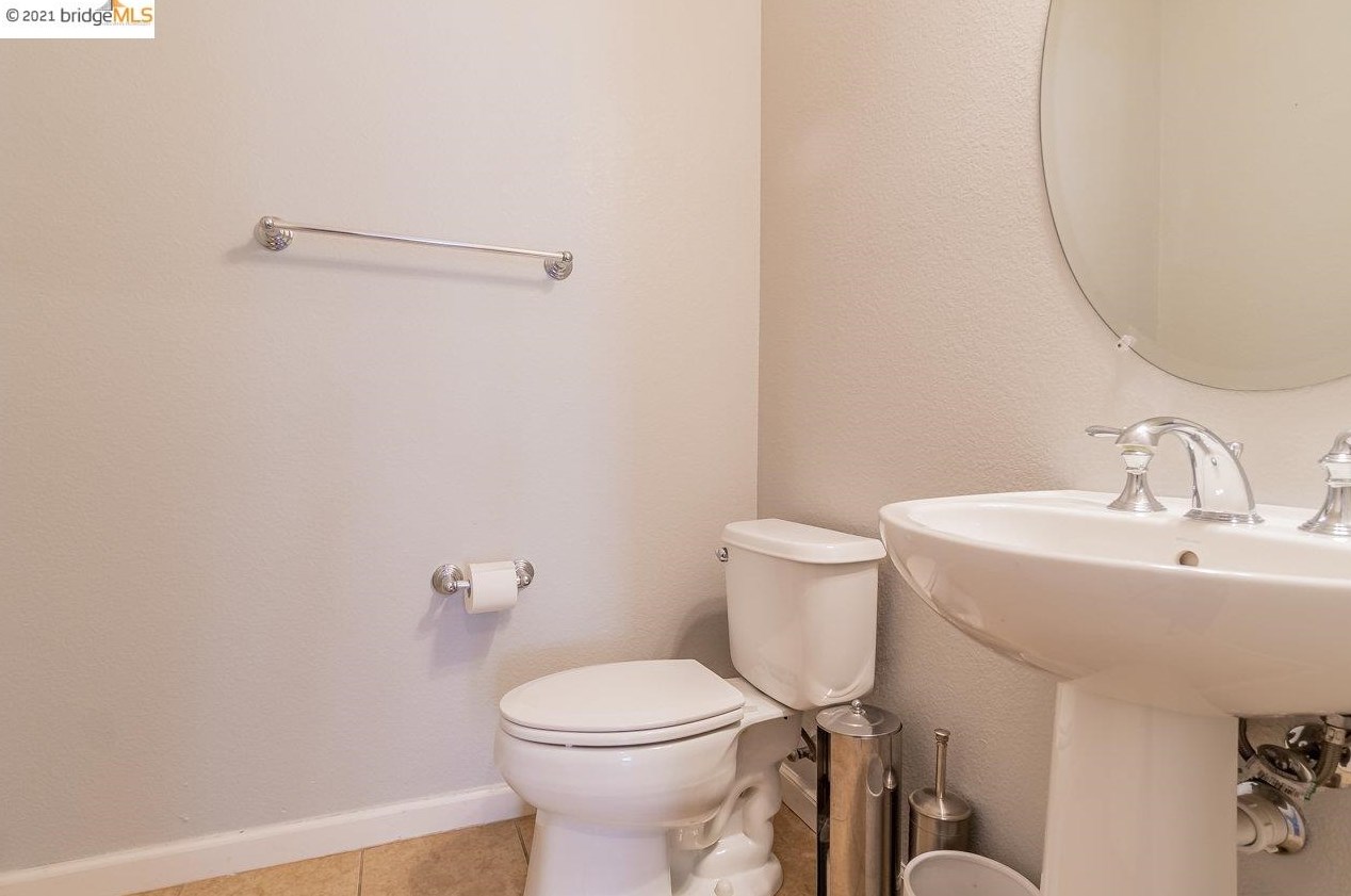 572 Caraway Dr, Los Angeles CA  94513-2350 exterior