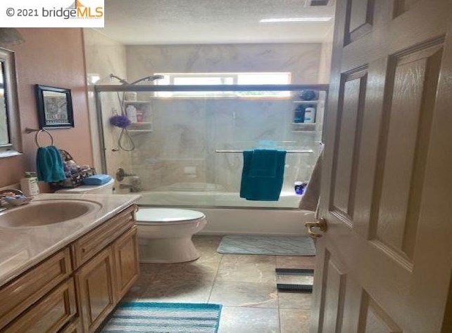 521 Nottingham Dr, Los Angeles CA  94513-1457 exterior