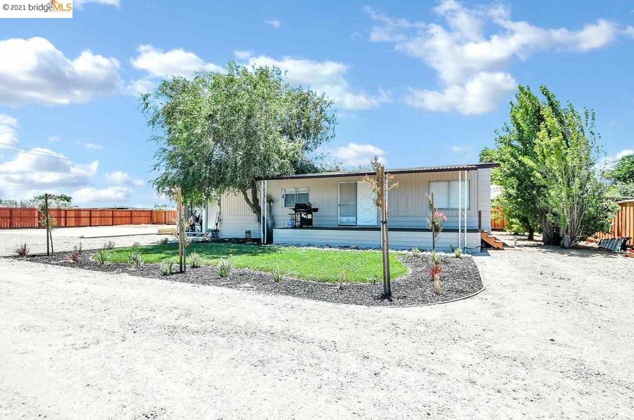 951 Bonnie Ln, Los Angeles CA  94513-5465 exterior