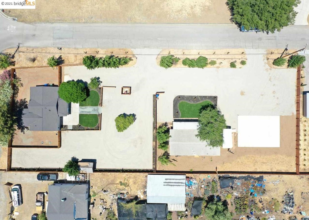 951 Bonnie Ln, Los Angeles CA  94513-5465 exterior