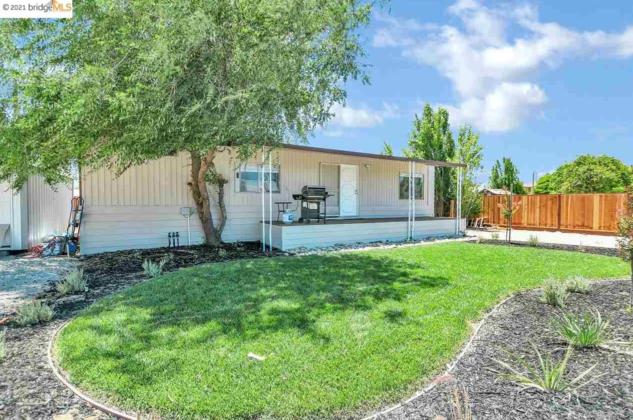 951 Bonnie Ln, Los Angeles CA  94513-5465 exterior