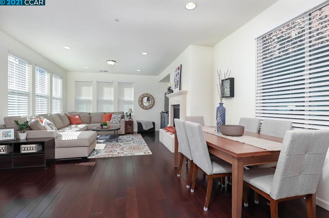 2116 Carrara St, Los Angeles CA  94513-7116 exterior