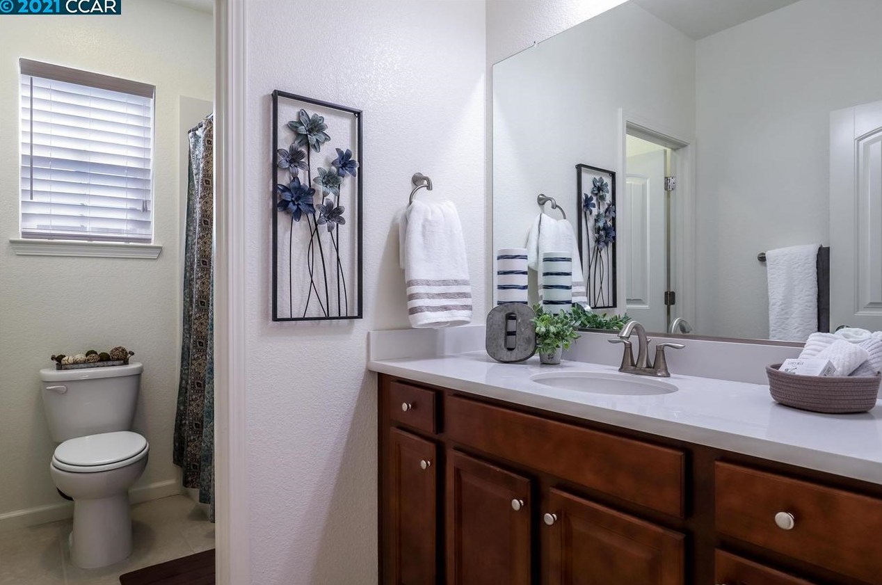 2116 Carrara St, Los Angeles CA  94513-7116 exterior