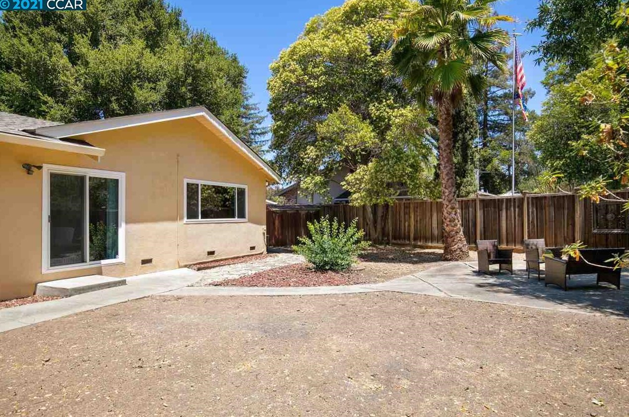 1200 Babel Ln, Concord CA  94518-1650 exterior