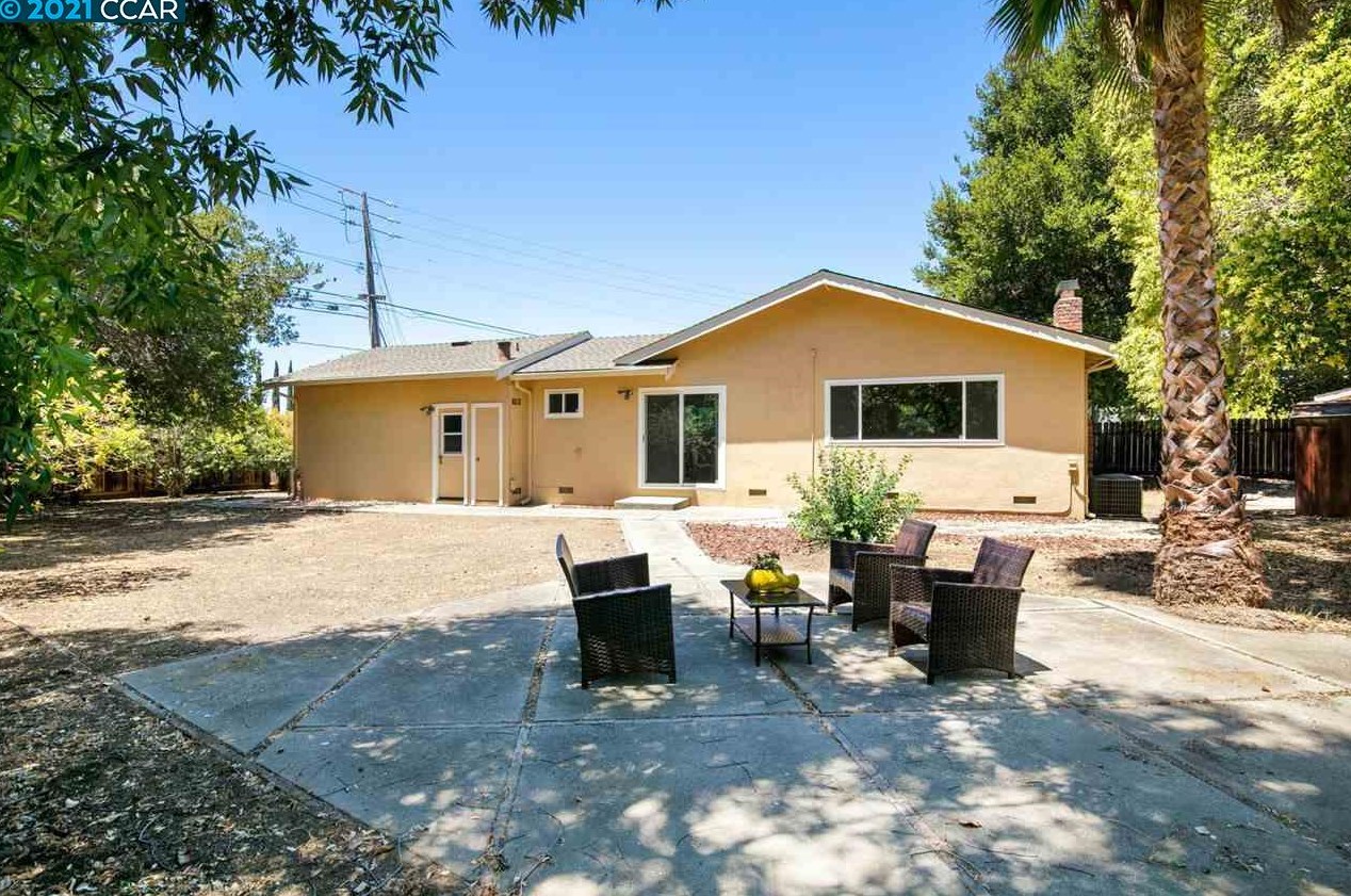 1200 Babel Ln, Concord CA  94518-1650 exterior