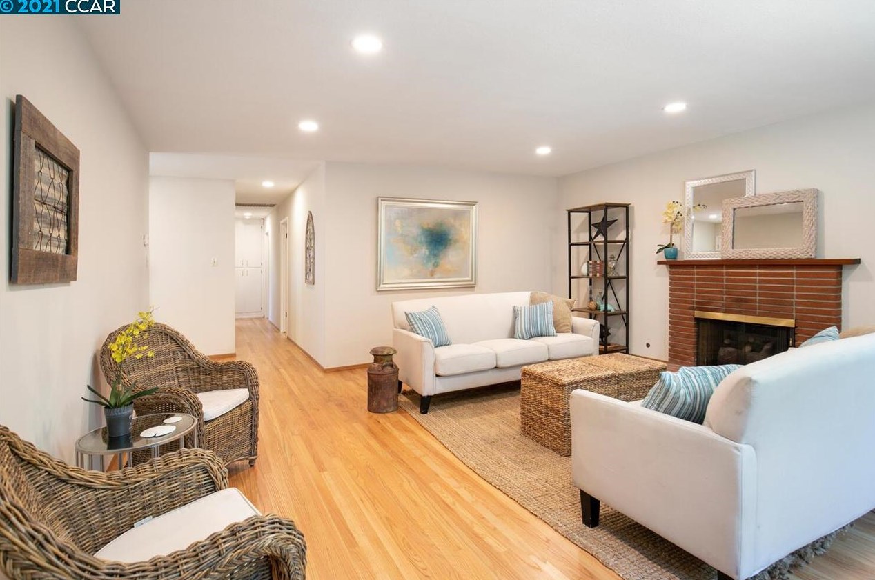 1200 Babel Ln, Concord CA  94518-1650 exterior