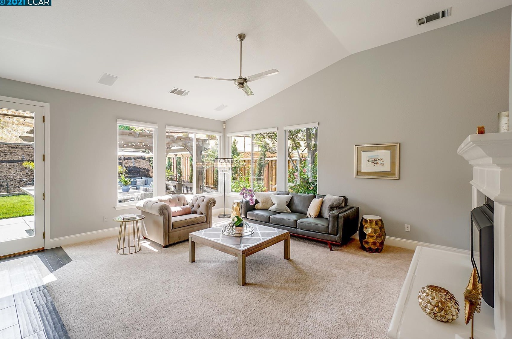 1046 Rolling Woods Way, Concord CA  94521-5400 exterior
