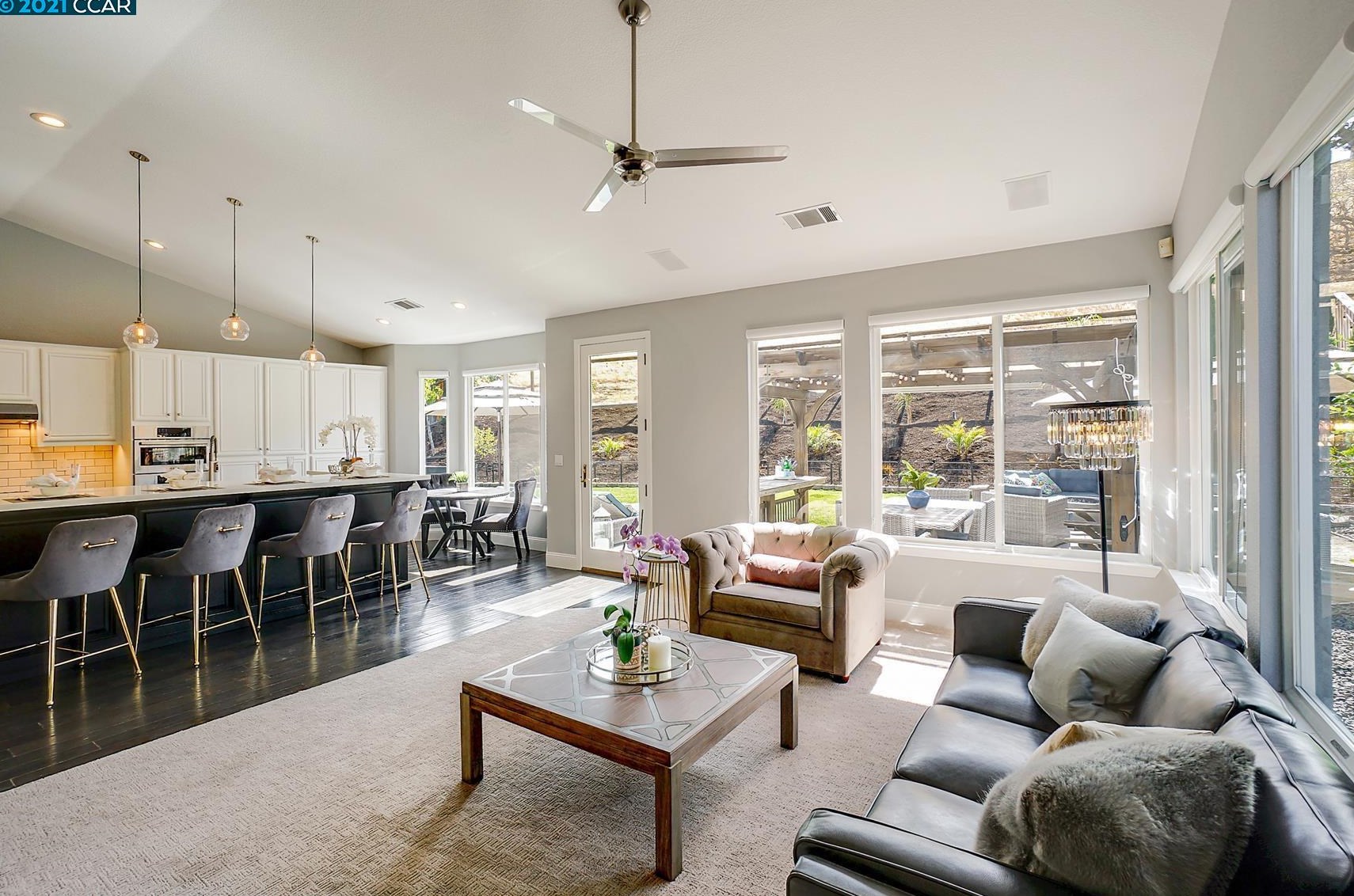 1046 Rolling Woods Way, Concord CA  94521-5400 exterior
