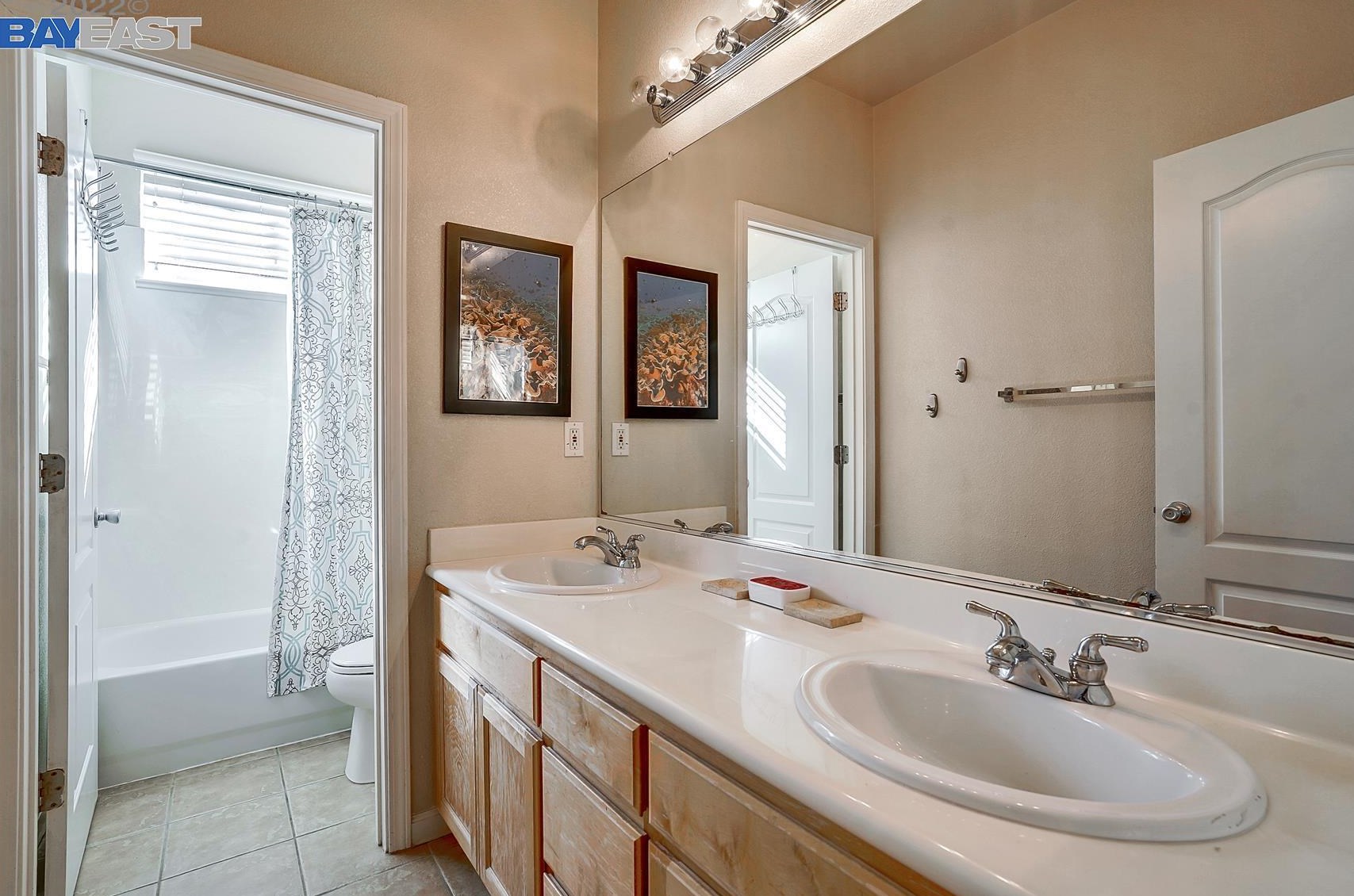 727 Bentley Ct, Los Angeles CA  94513 exterior