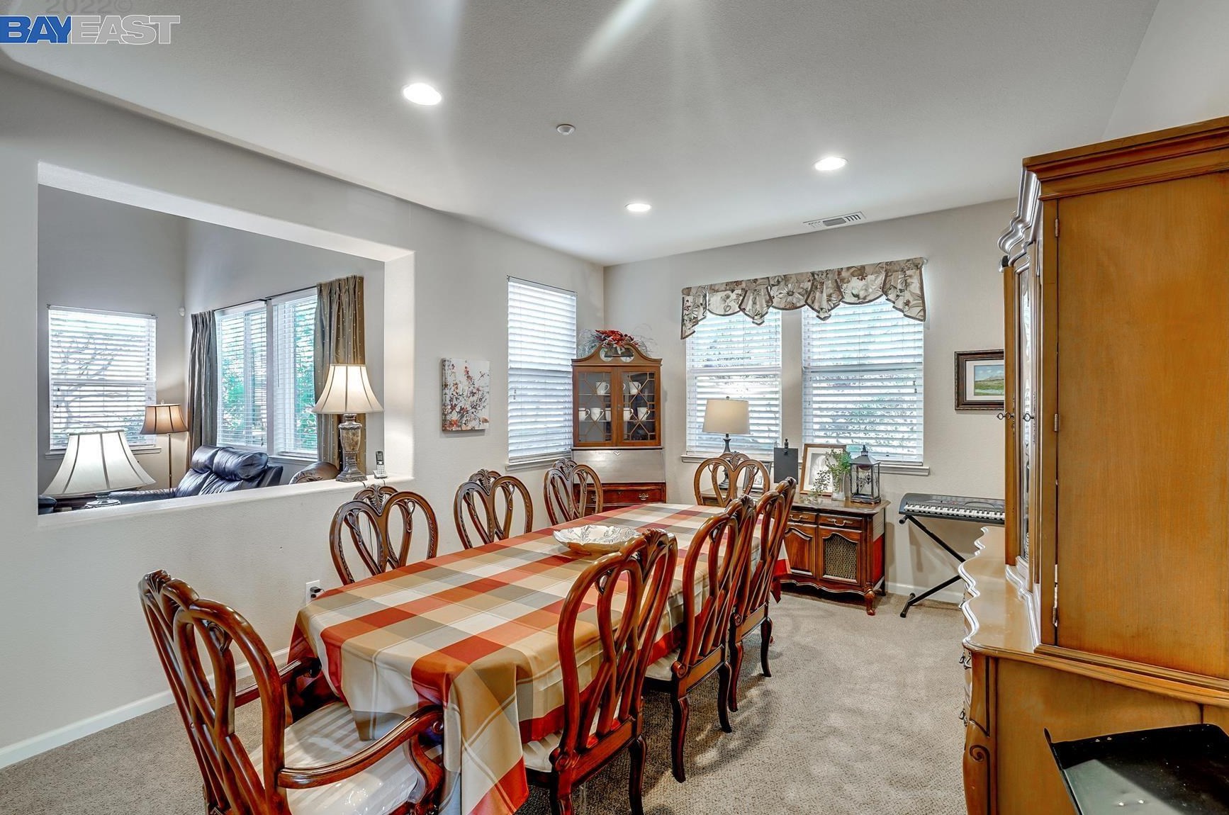 727 Bentley Ct, Los Angeles CA  94513 exterior