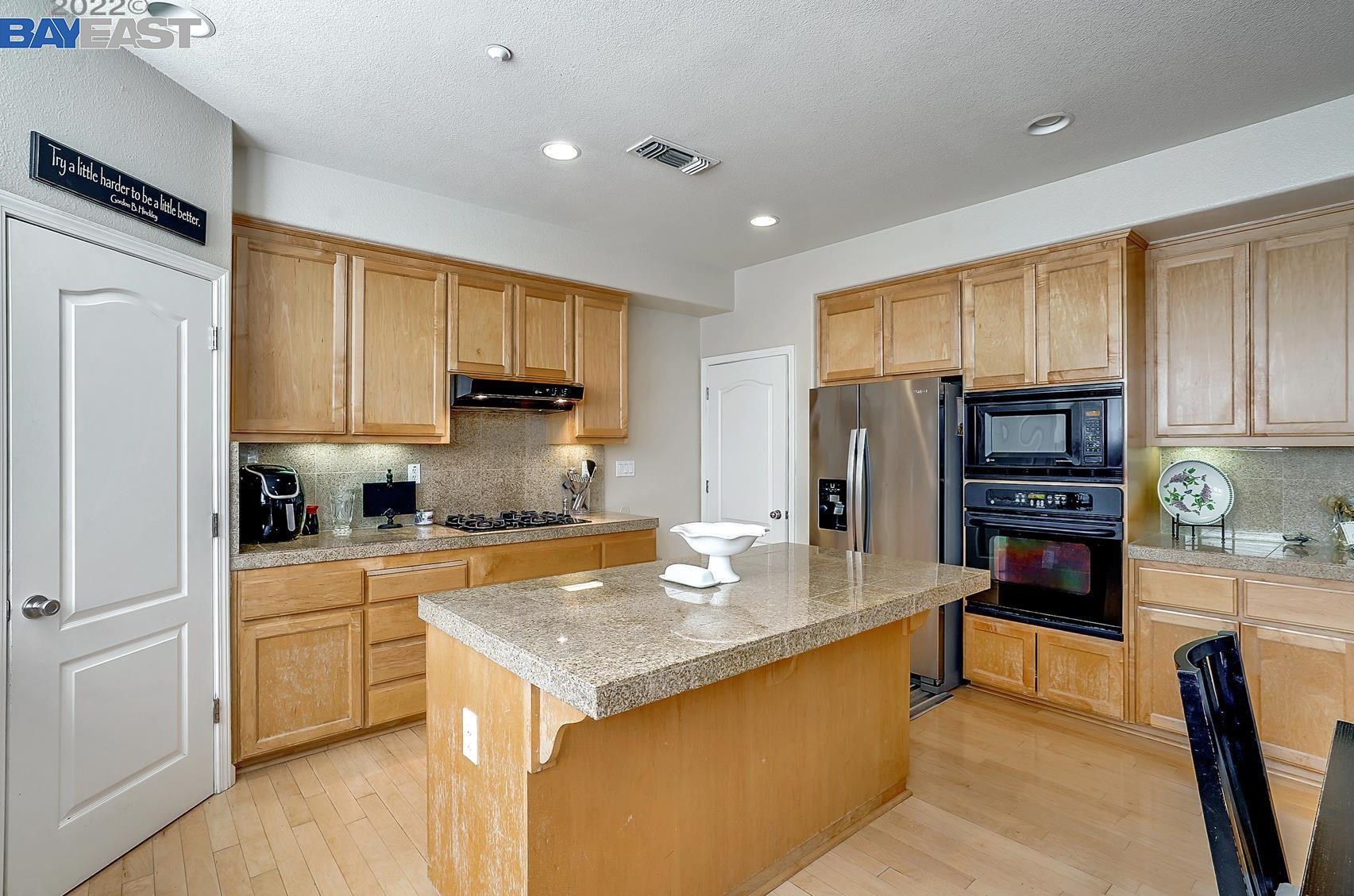 727 Bentley Ct, Los Angeles CA  94513 exterior