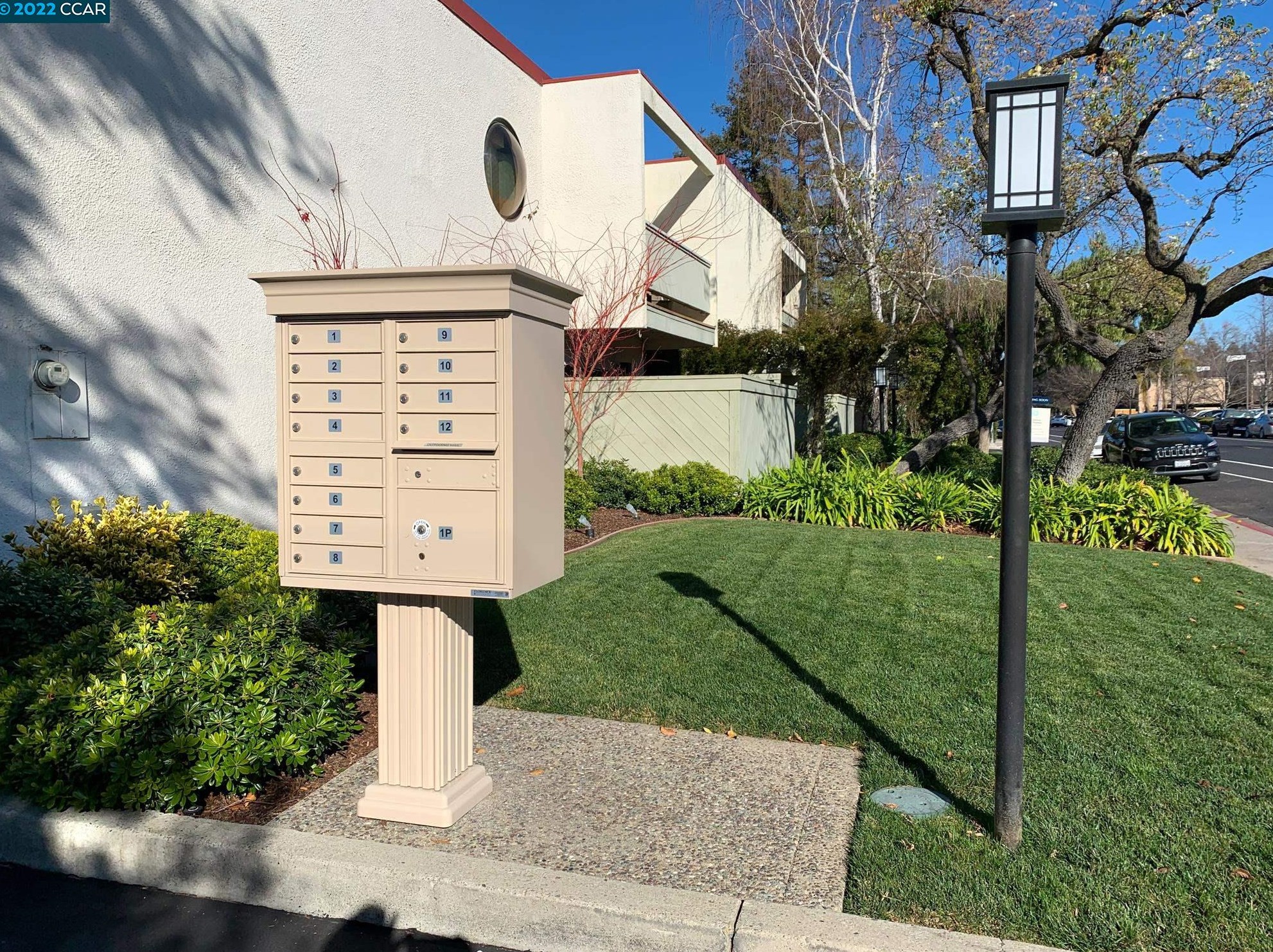 190 Cleaveland Rd, Concord CA  94523-3878 exterior