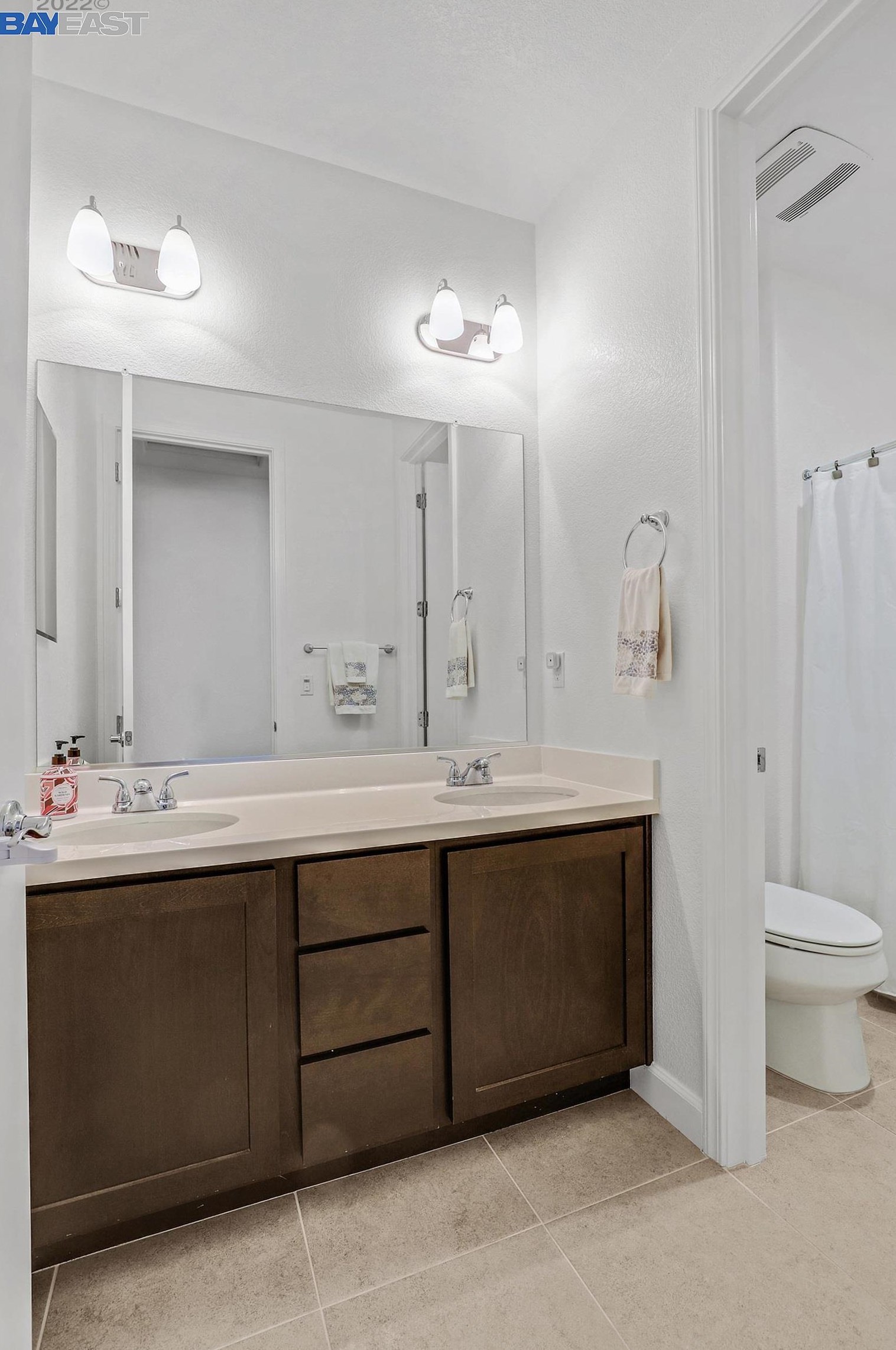 731 Jennifer St, Los Angeles CA  exterior