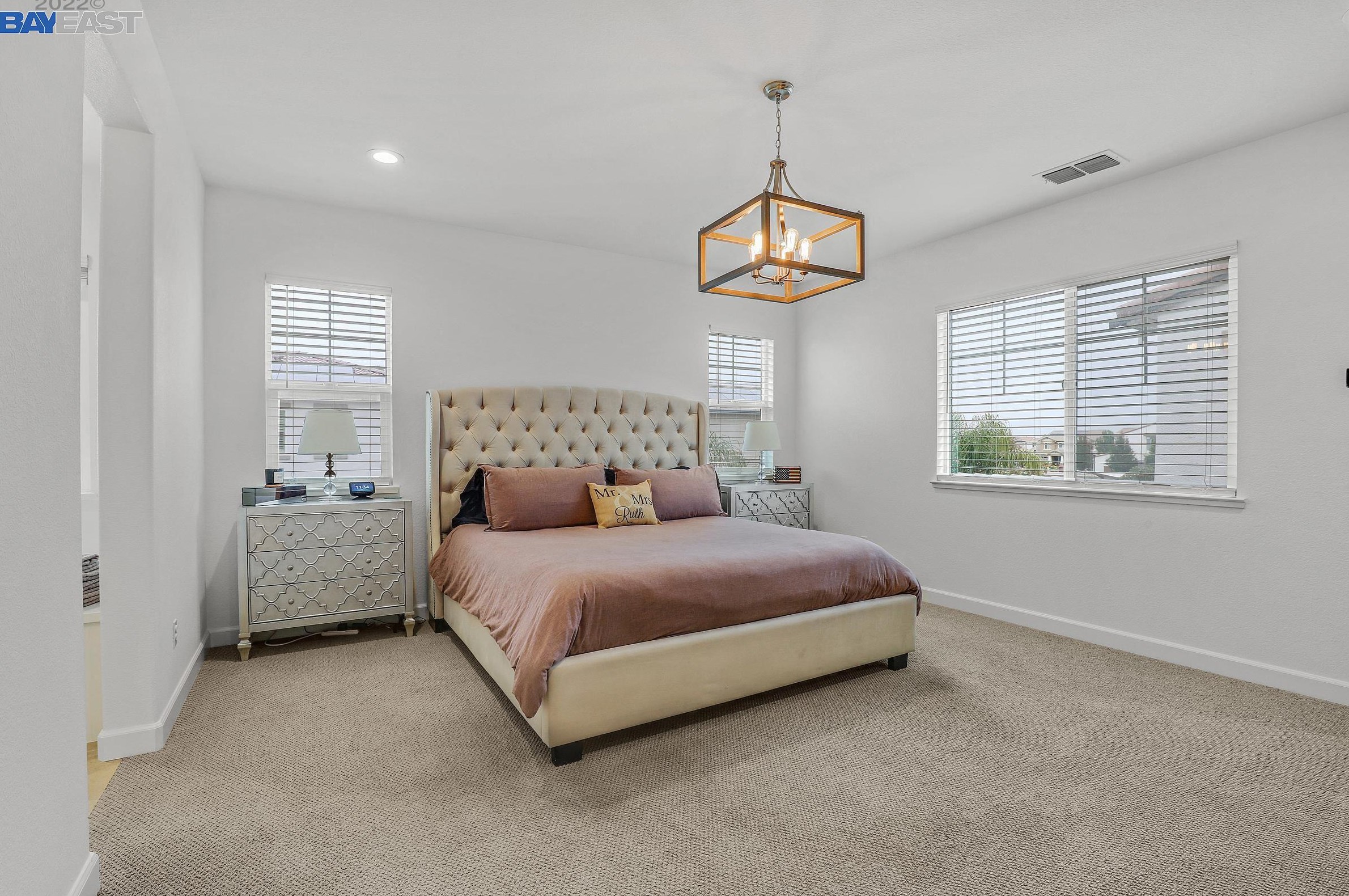 731 Jennifer St, Los Angeles CA  exterior