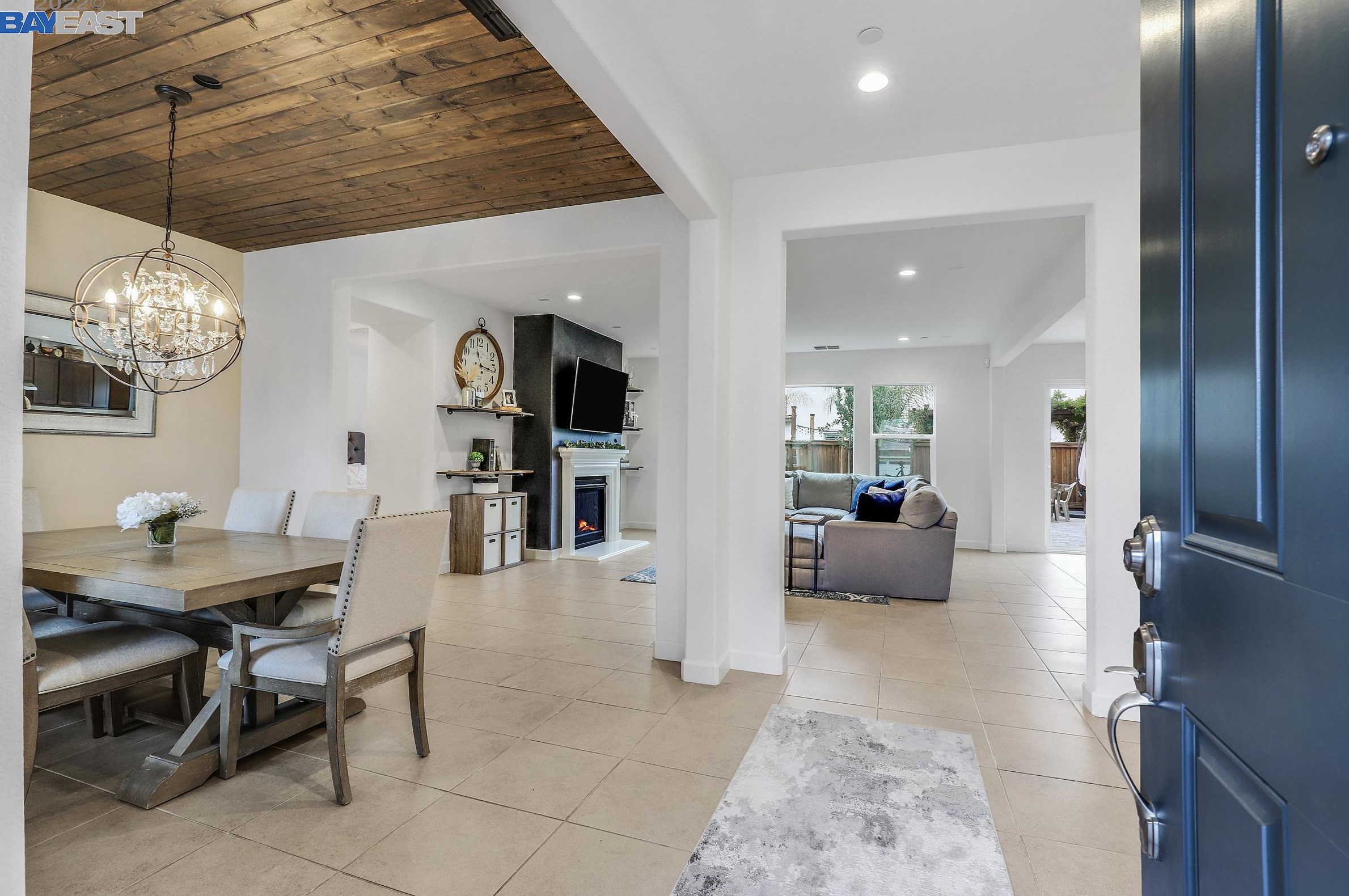 731 Jennifer St, Los Angeles CA  exterior