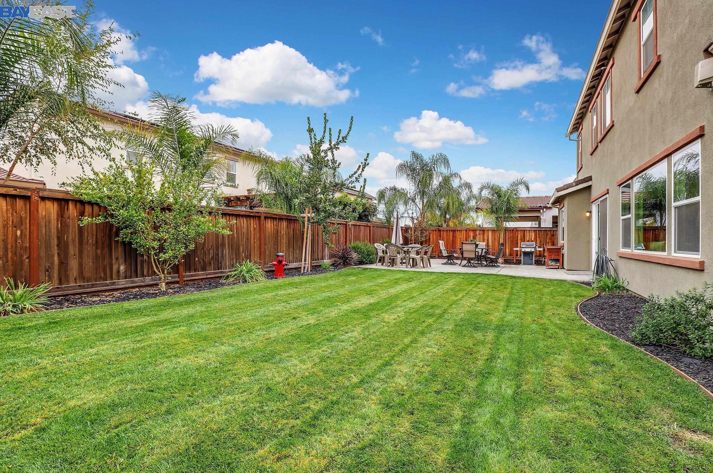 731 Jennifer St, Los Angeles CA  exterior