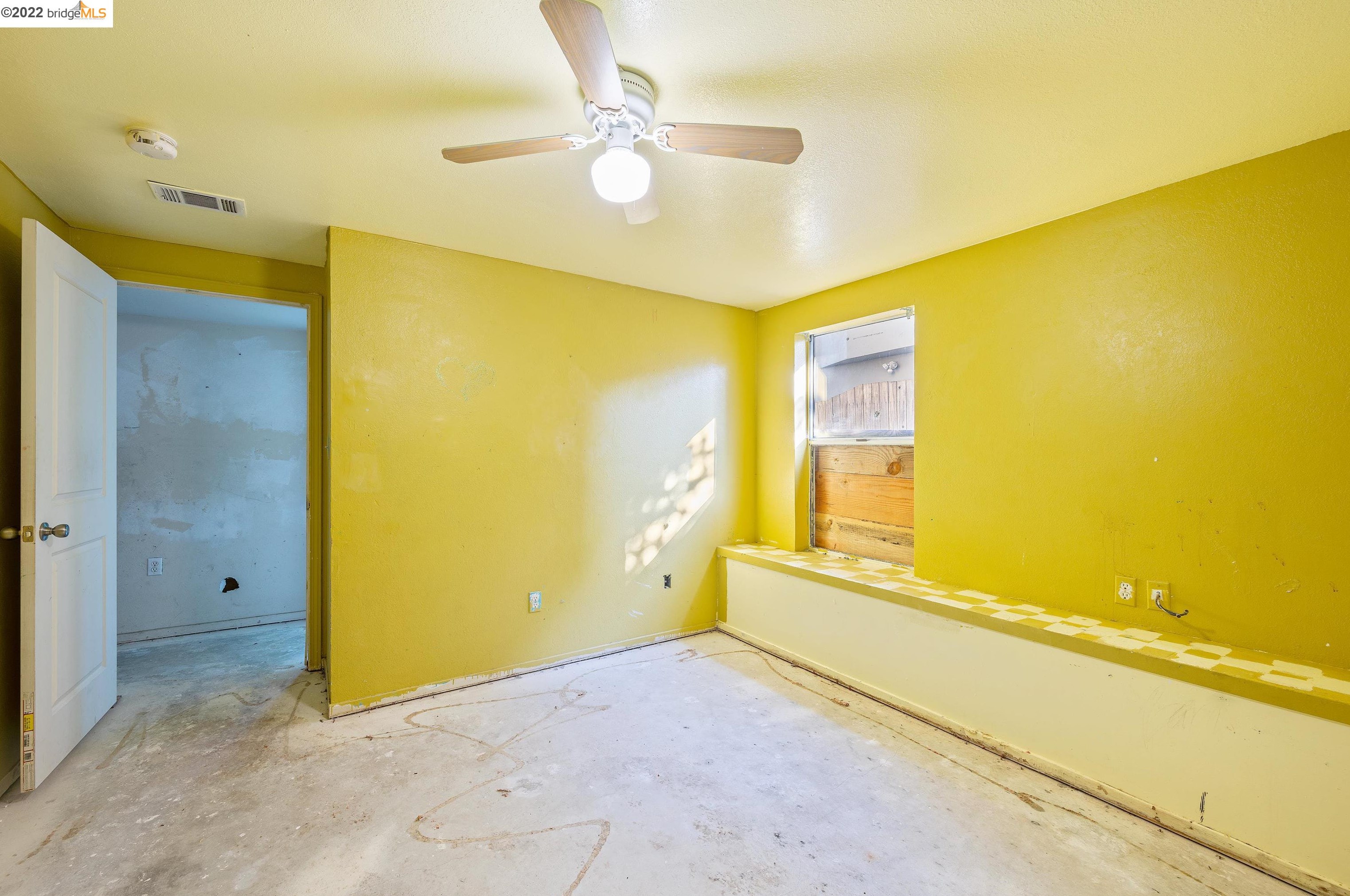 52 D St, Vallejo CA 94590-3033 exterior