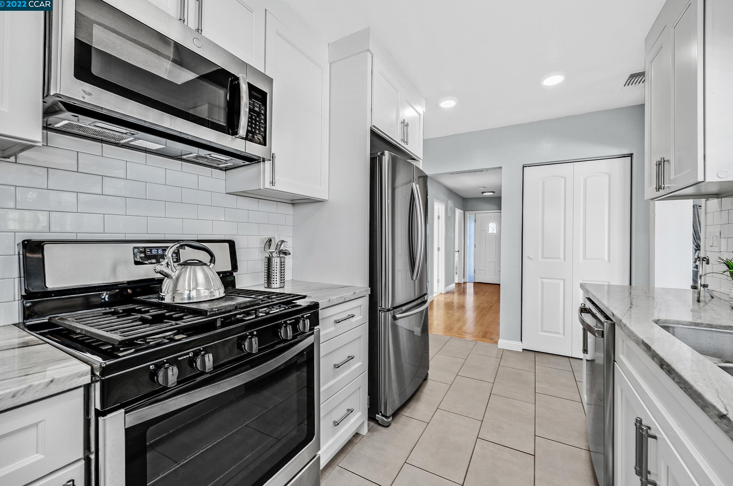 2005 Lincoln Ave, Richmond CA  94801-2544 exterior