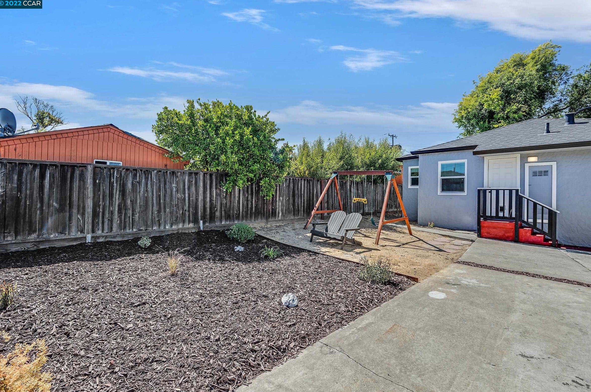 2005 Lincoln Ave, Richmond CA  94801-2544 exterior