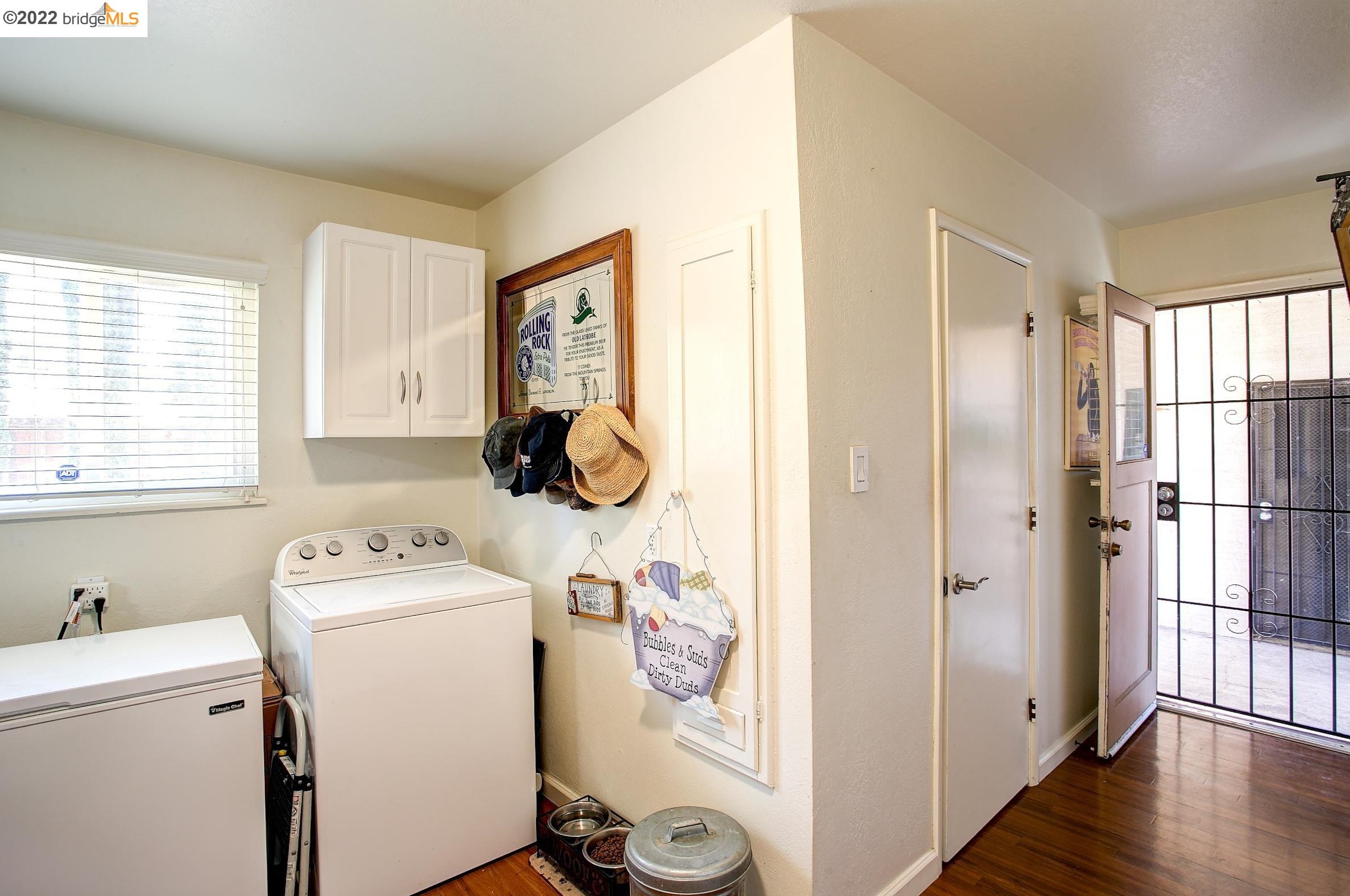 882 Dainty Ave, Los Angeles CA  94513-1206 exterior