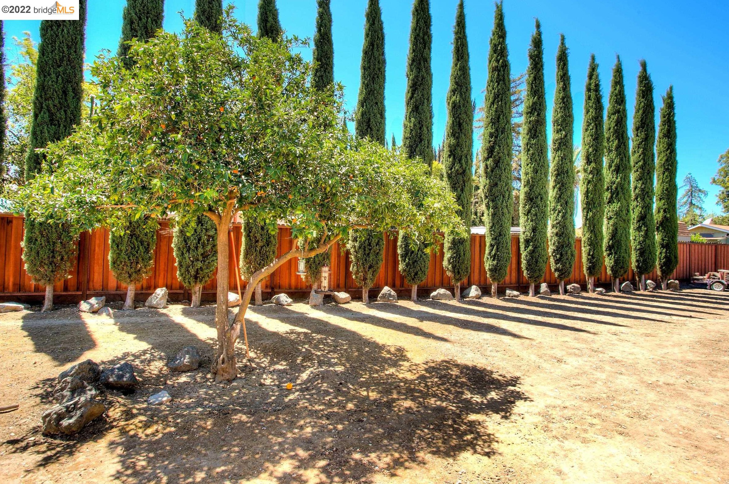 882 Dainty Ave, Los Angeles CA  94513-1206 exterior