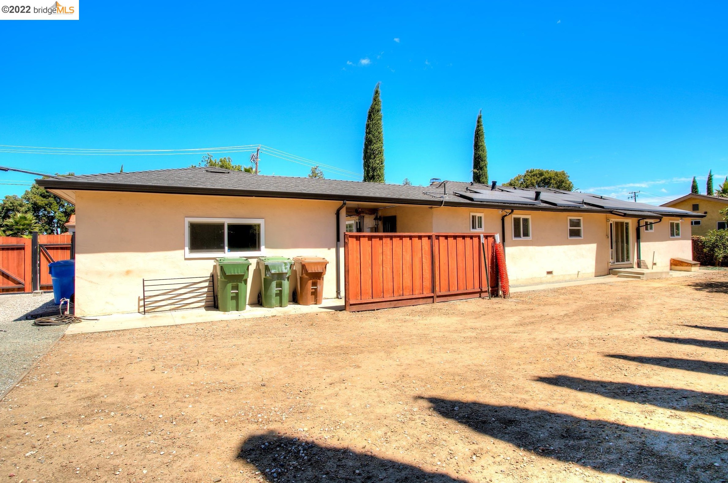 882 Dainty Ave, Los Angeles CA  94513-1206 exterior