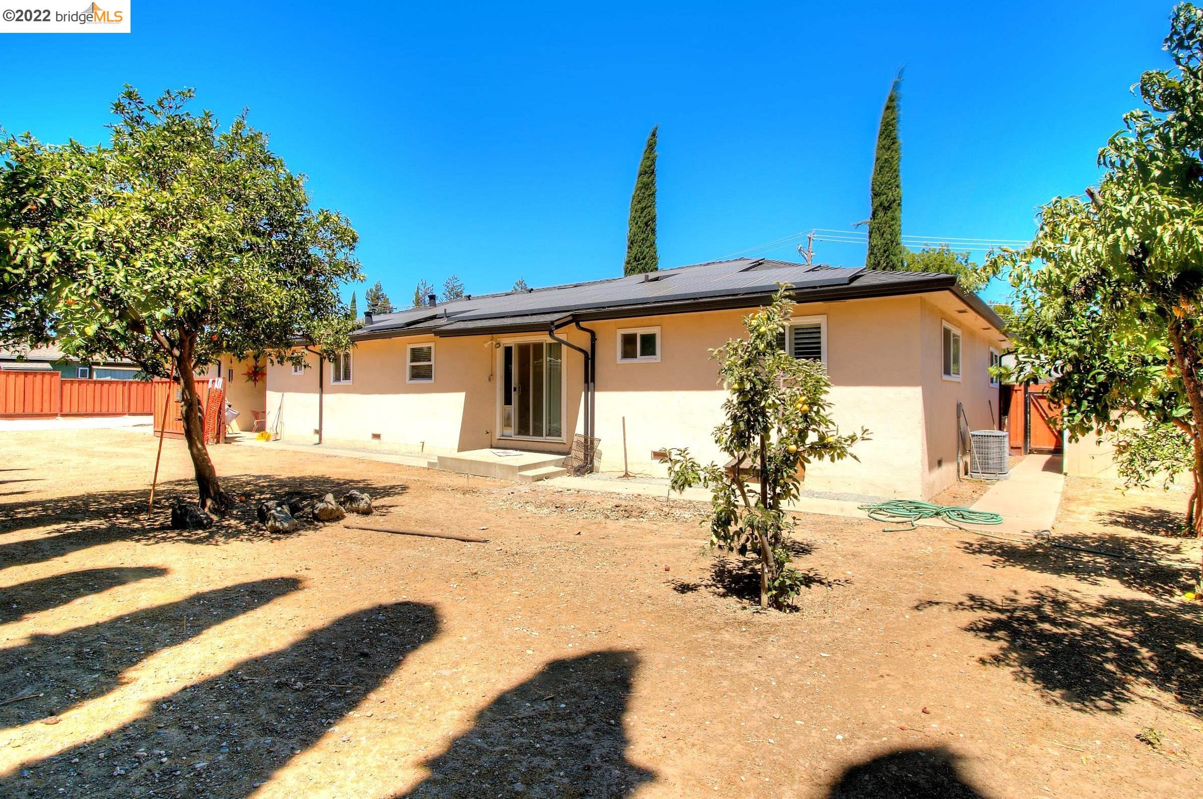 882 Dainty Ave, Los Angeles CA  94513-1206 exterior