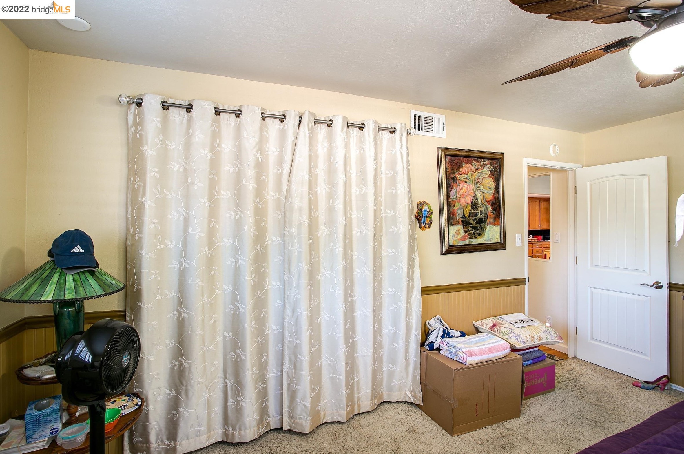 882 Dainty Ave, Los Angeles CA  94513-1206 exterior