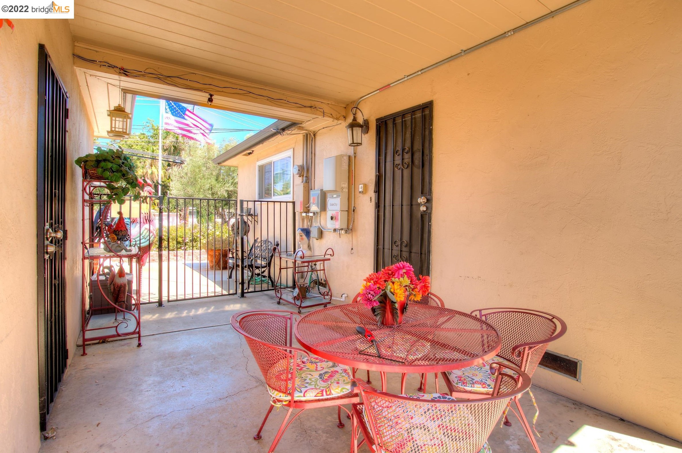 882 Dainty Ave, Los Angeles CA  94513-1206 exterior