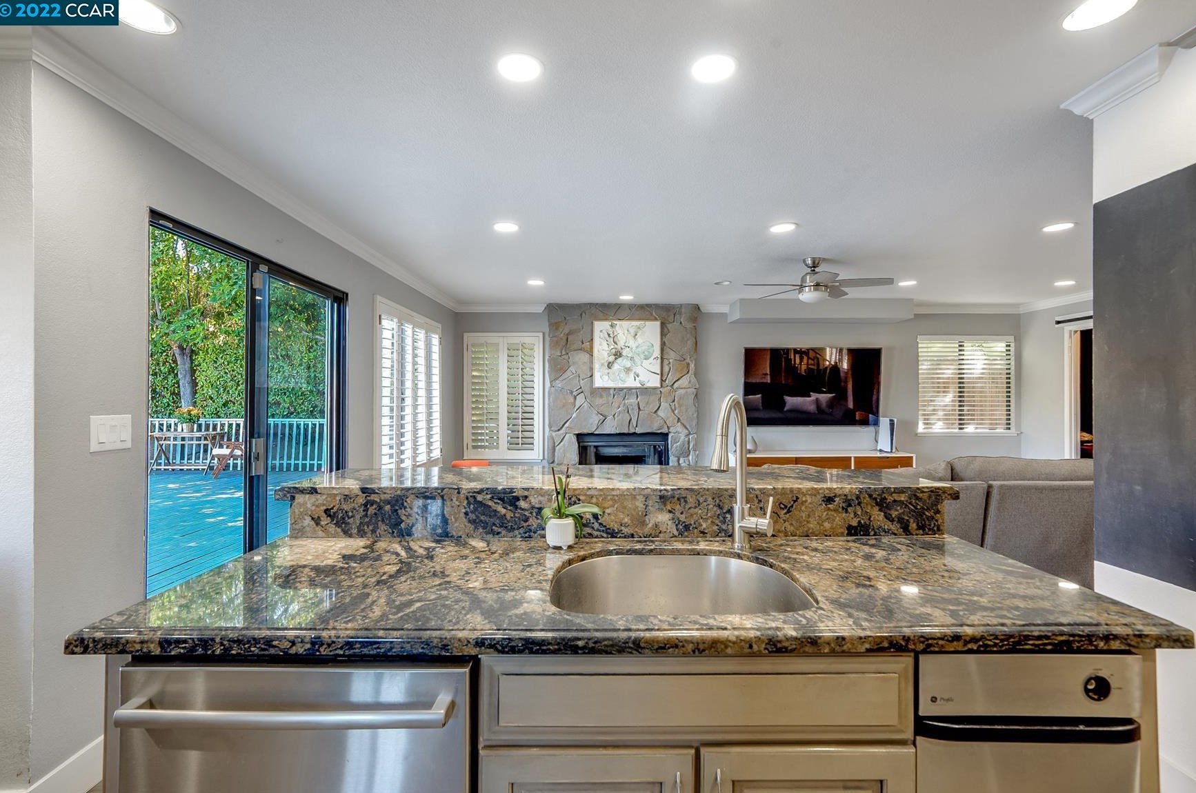 5334 Vista Point Ct, Concord CA  94521-5017 exterior