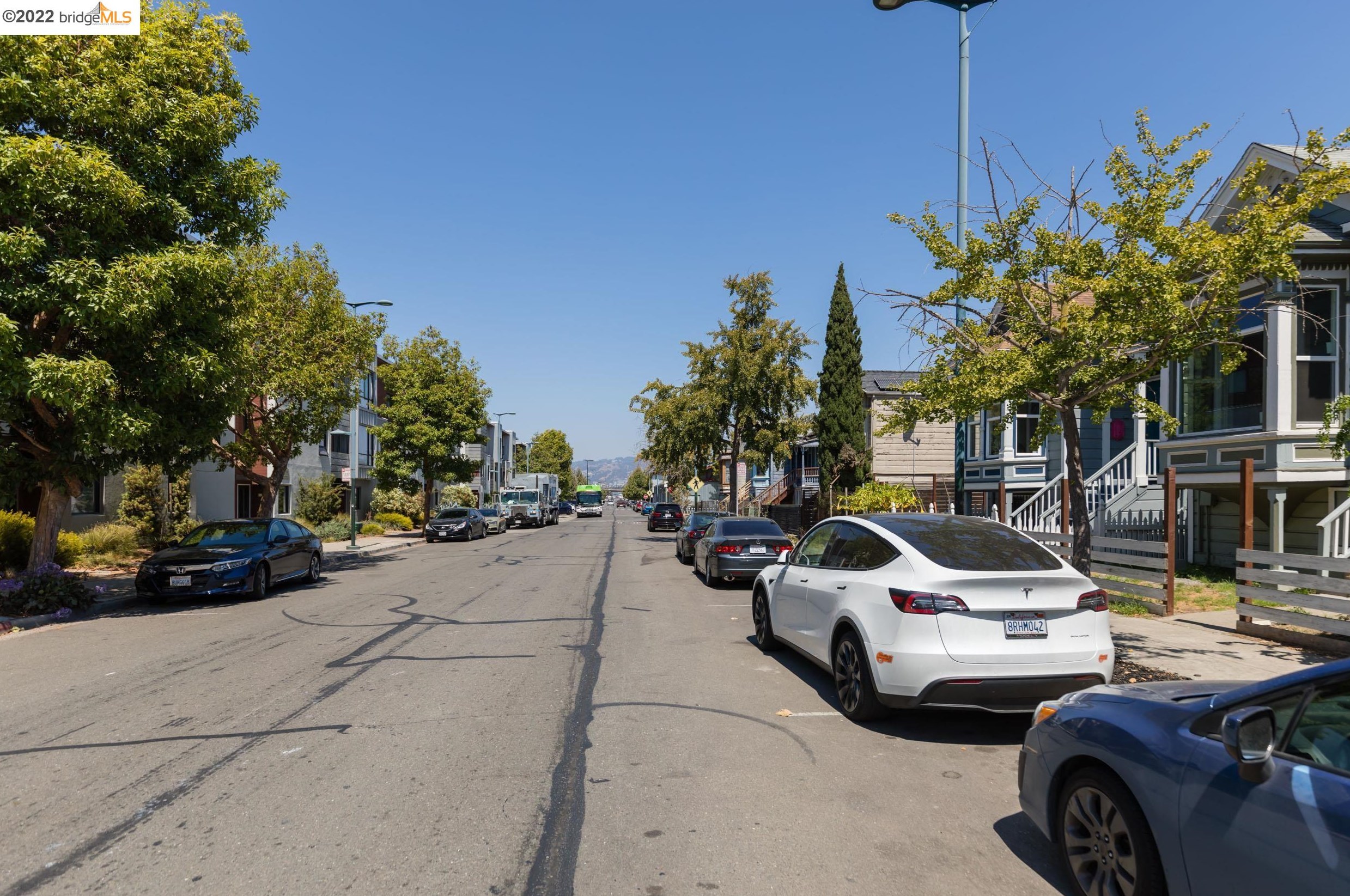 1208 Wood St, Oakland CA  94607-1527 exterior