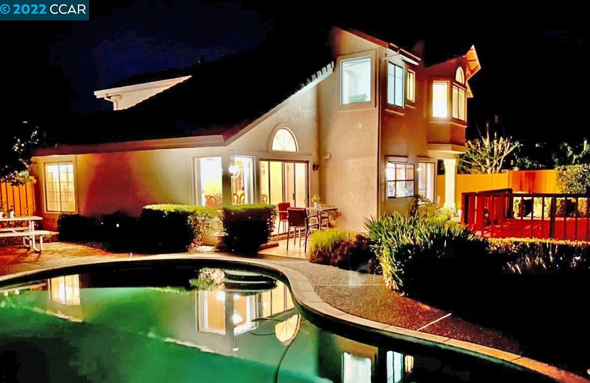 160 Lapis Ct, Rodeo CA  94547-1643 exterior