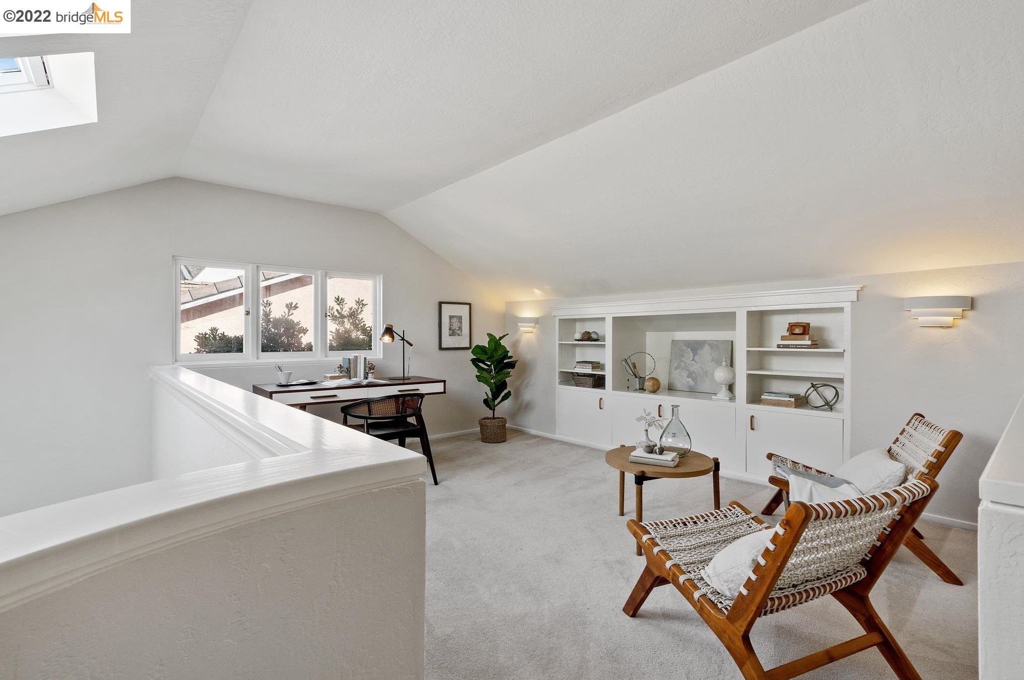 935 Longridge Rd, Oakland CA  94610-2443 exterior