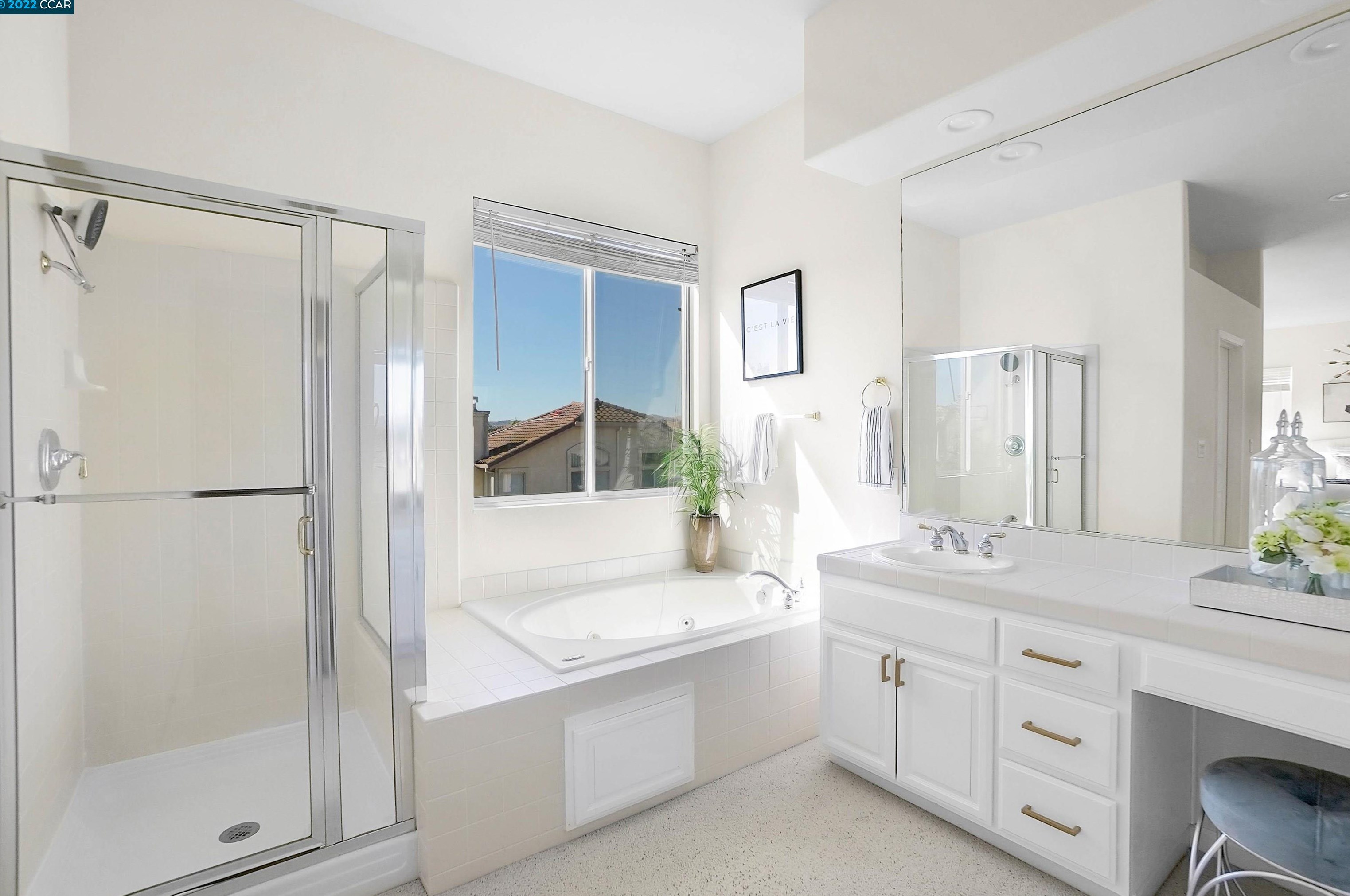 904 Glade Ct, Antioch CA  94509-8963 exterior