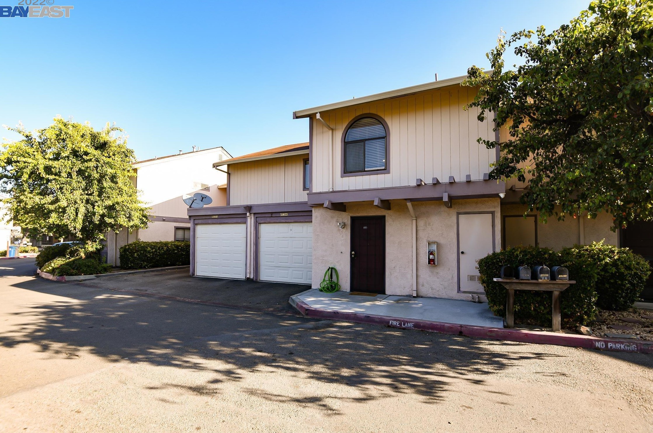 32022 Arya Ct, Union City CA  94587-4065 exterior