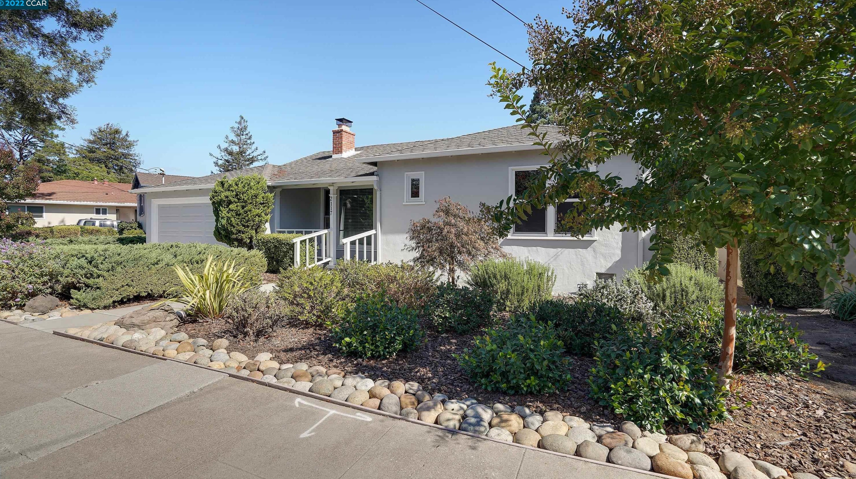 2117 Stratford Way, San Mateo CA  94403-1722 exterior